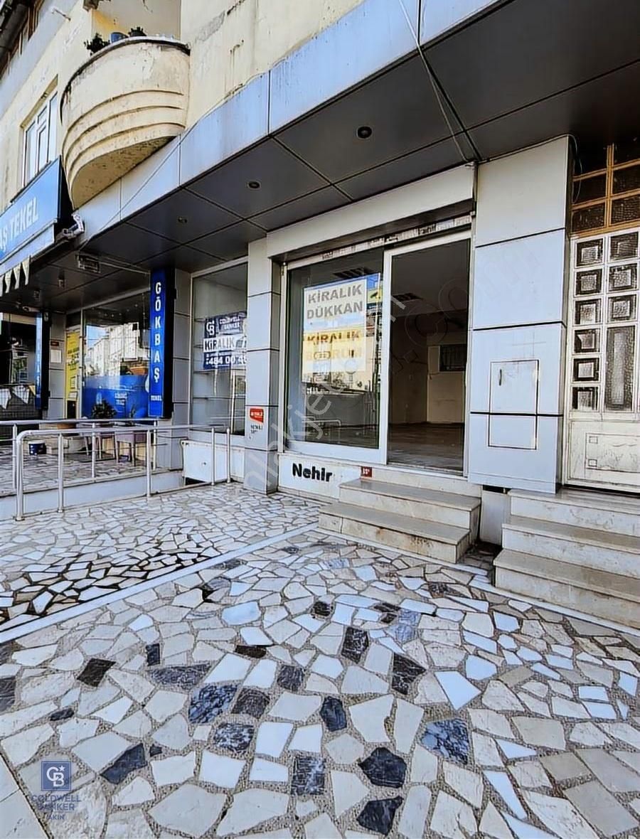 Sancaktepe Meclis Mahallesinde Kiralık 60 M² Cadde Üstü Dükkan