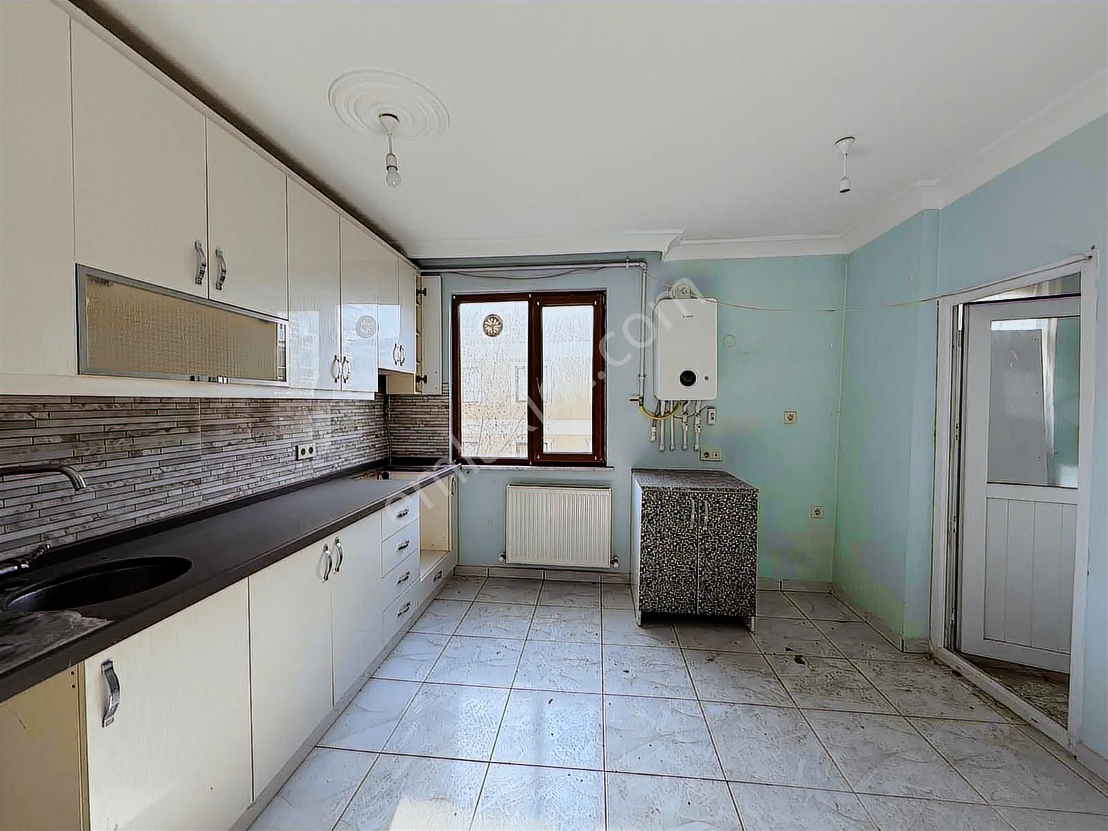 Samandıra Merkezde 2+1 90 M2 Kiralık Ara Kat Daire - Görsel 3