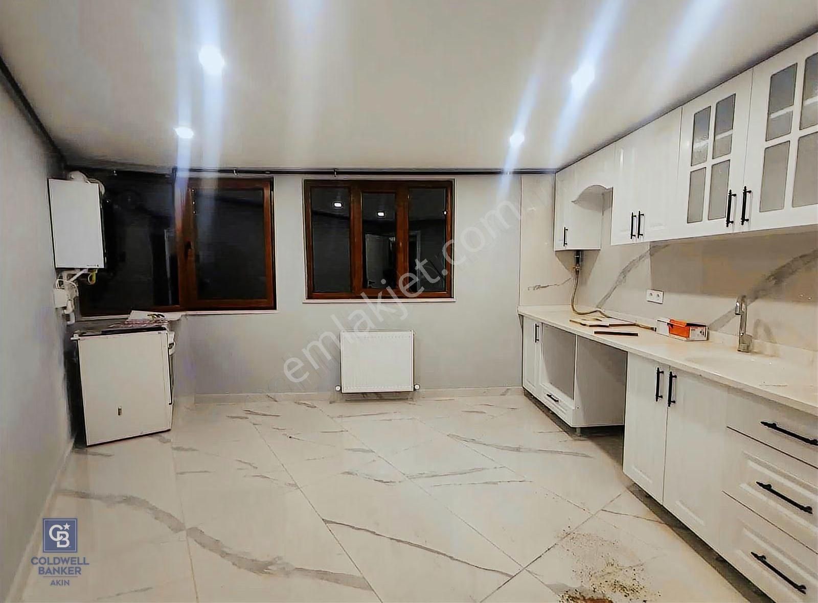 Samandıra Akpınar Mah 2+1 Dekorlu Kiralık Daire