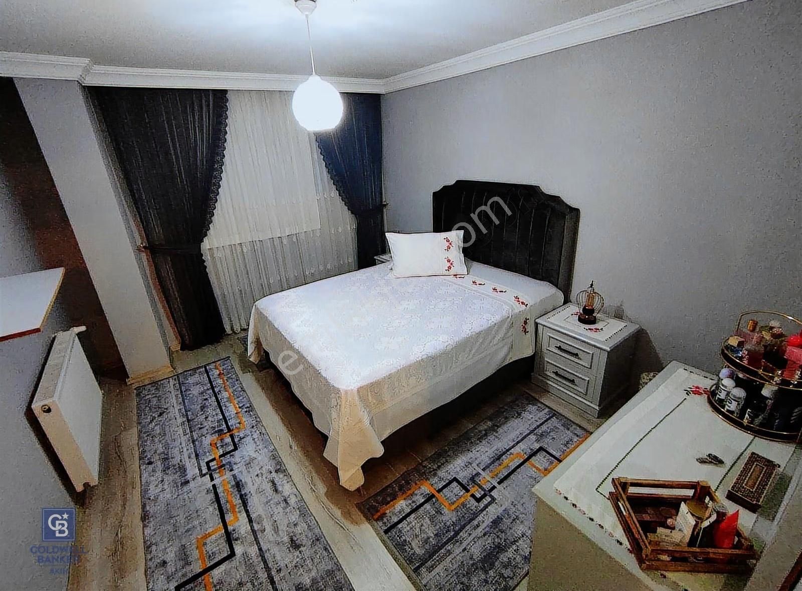 Peronların Yanında 3+1 Yüksek Giriş Balkonlu Geniş Enfes Daire - Görsel 14
