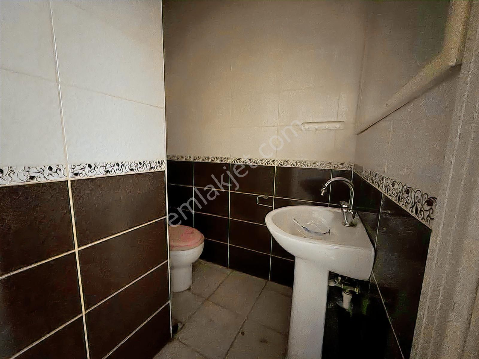 Samandıra Merkezde 140 M2 Depolu Kepenkli Kiralık Dükkan - Görsel 19