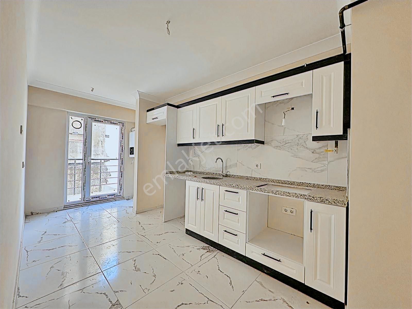 Çelik Emlaktan Kat Mülkiyetli İskanlı Satılık 2+1 Sıfır Daire