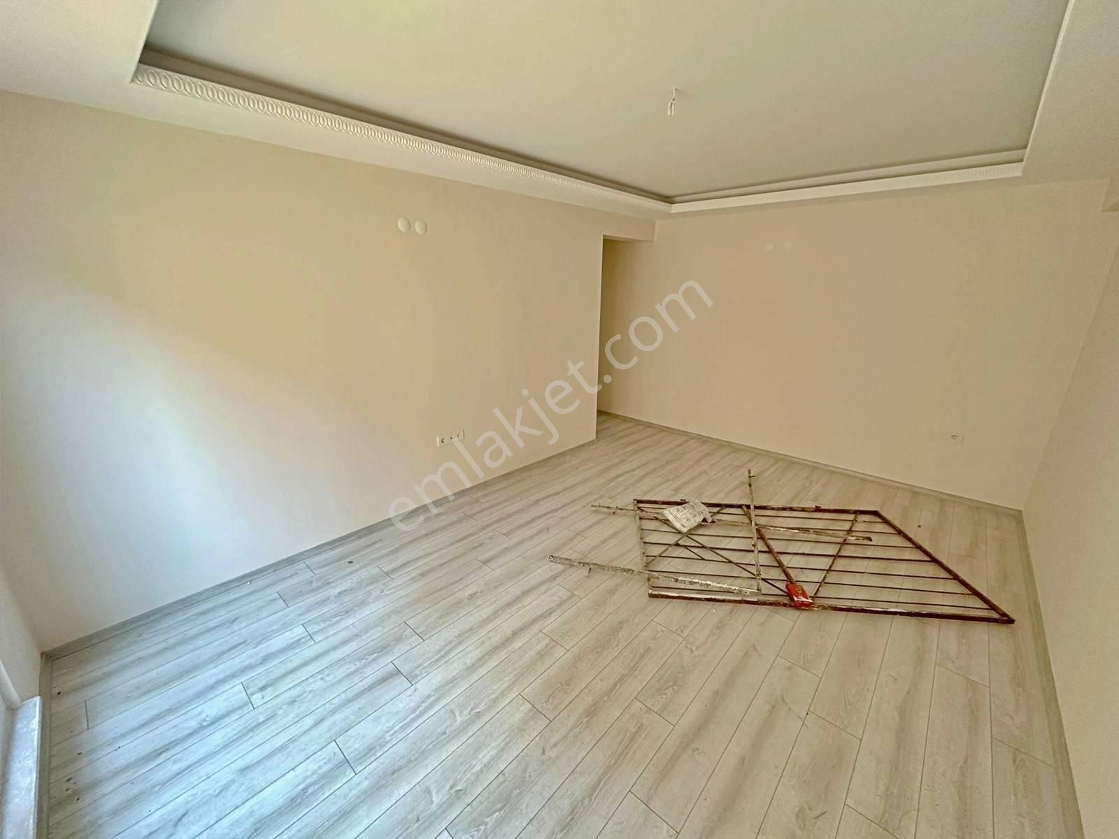 Çelik Emlaktan Kat Mülkiyetli İskanlı Satılık 2+1 Sıfır Daire - Görsel 13