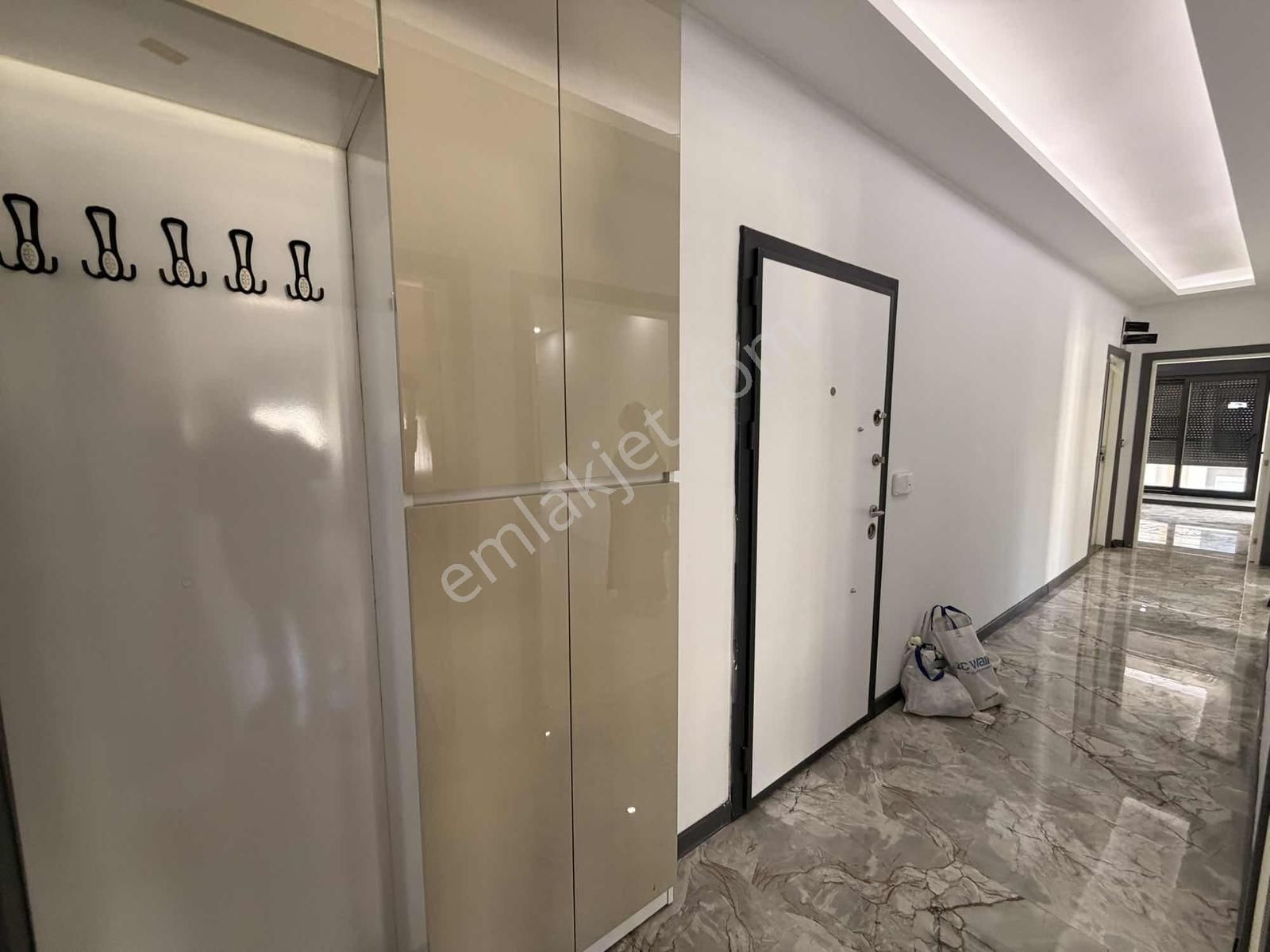 Demirelmahallesi 3+1 Tramvaya 100 M2 Arakat - Görsel 4