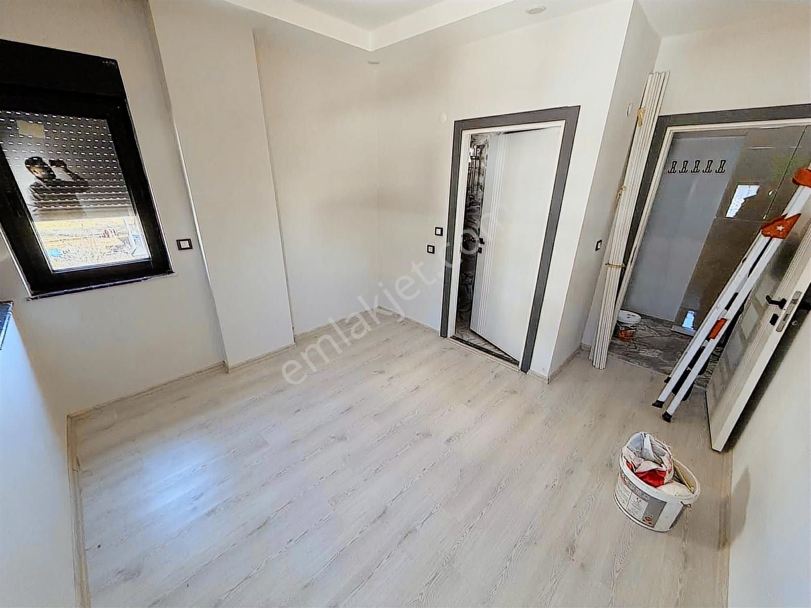 Demirelmahallesi 3+1 Tramvaya 100 M2 Arakat - Görsel 17