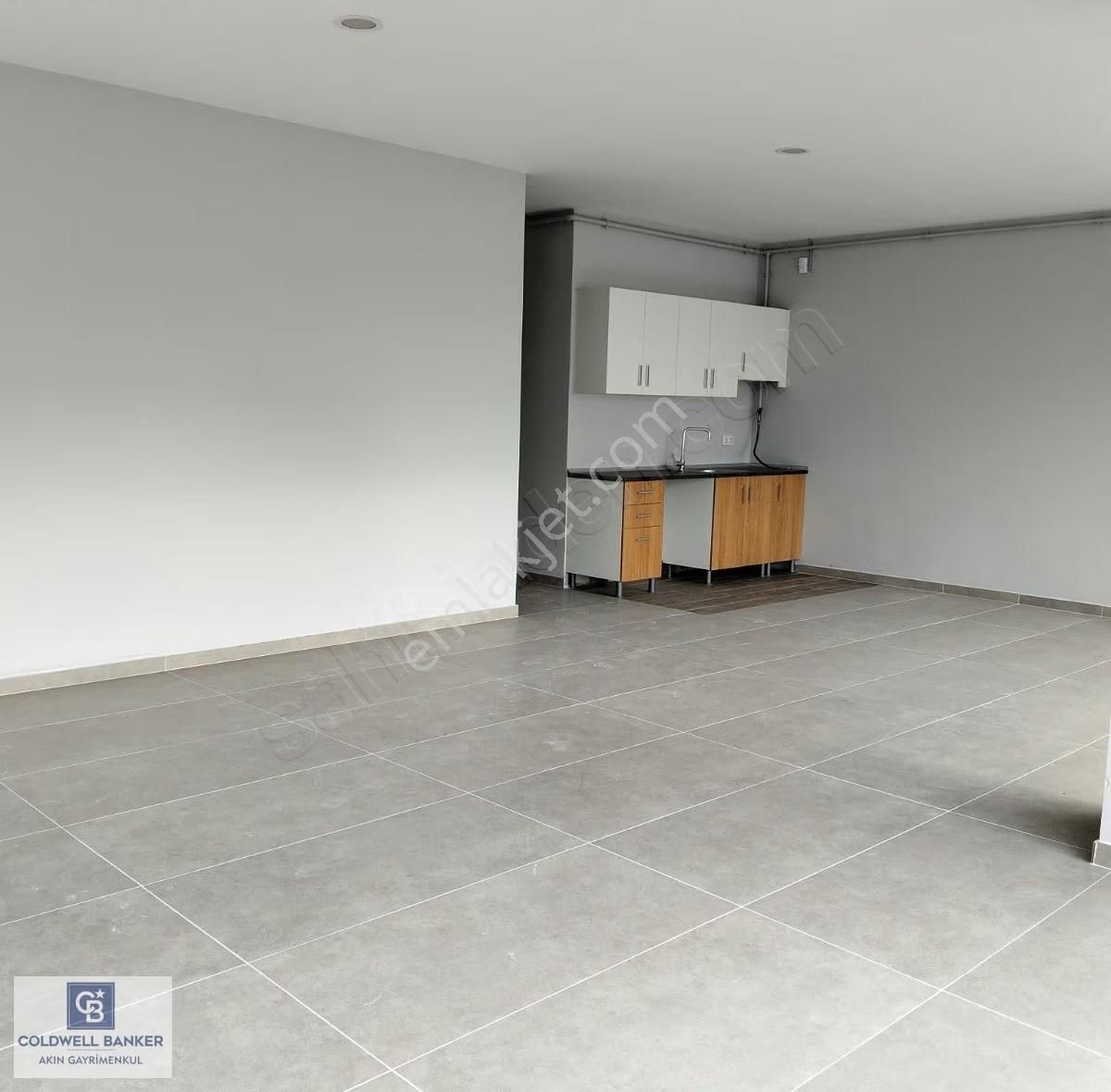 Sultanbeyli Platonun Yanı Ofis Kulanıma Uygun Kiralık Daire - Görsel 6