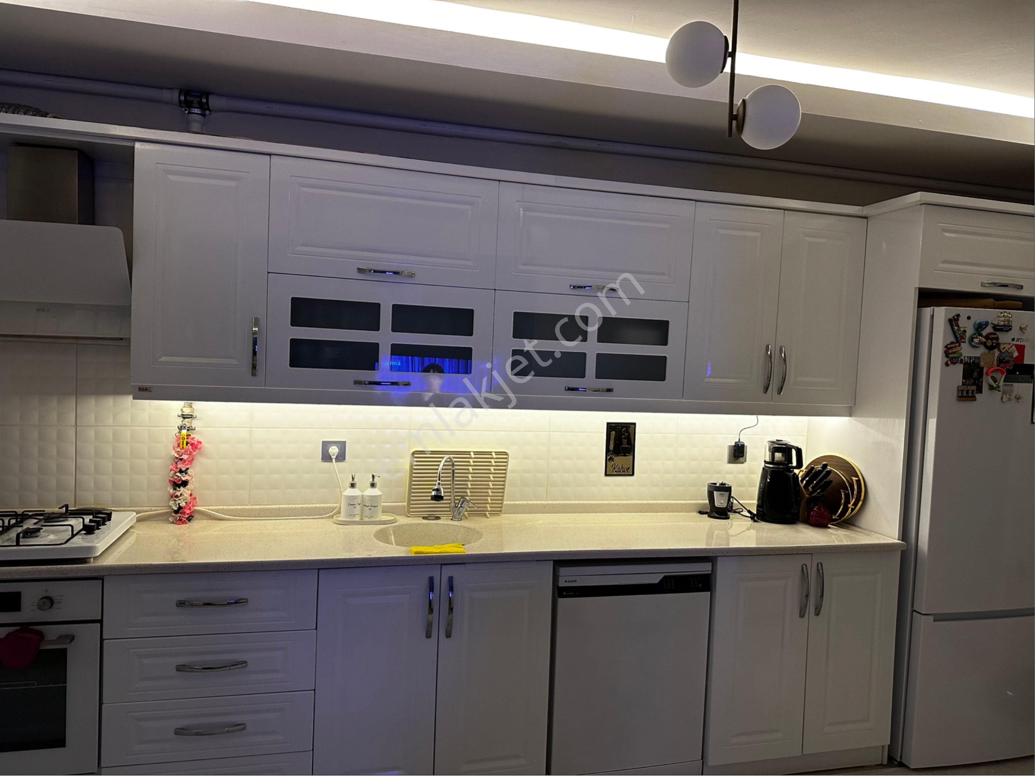 135 M² Geniş 3+1 Asansörlü 2 Balkon Masrafsız Daire - Görsel 4