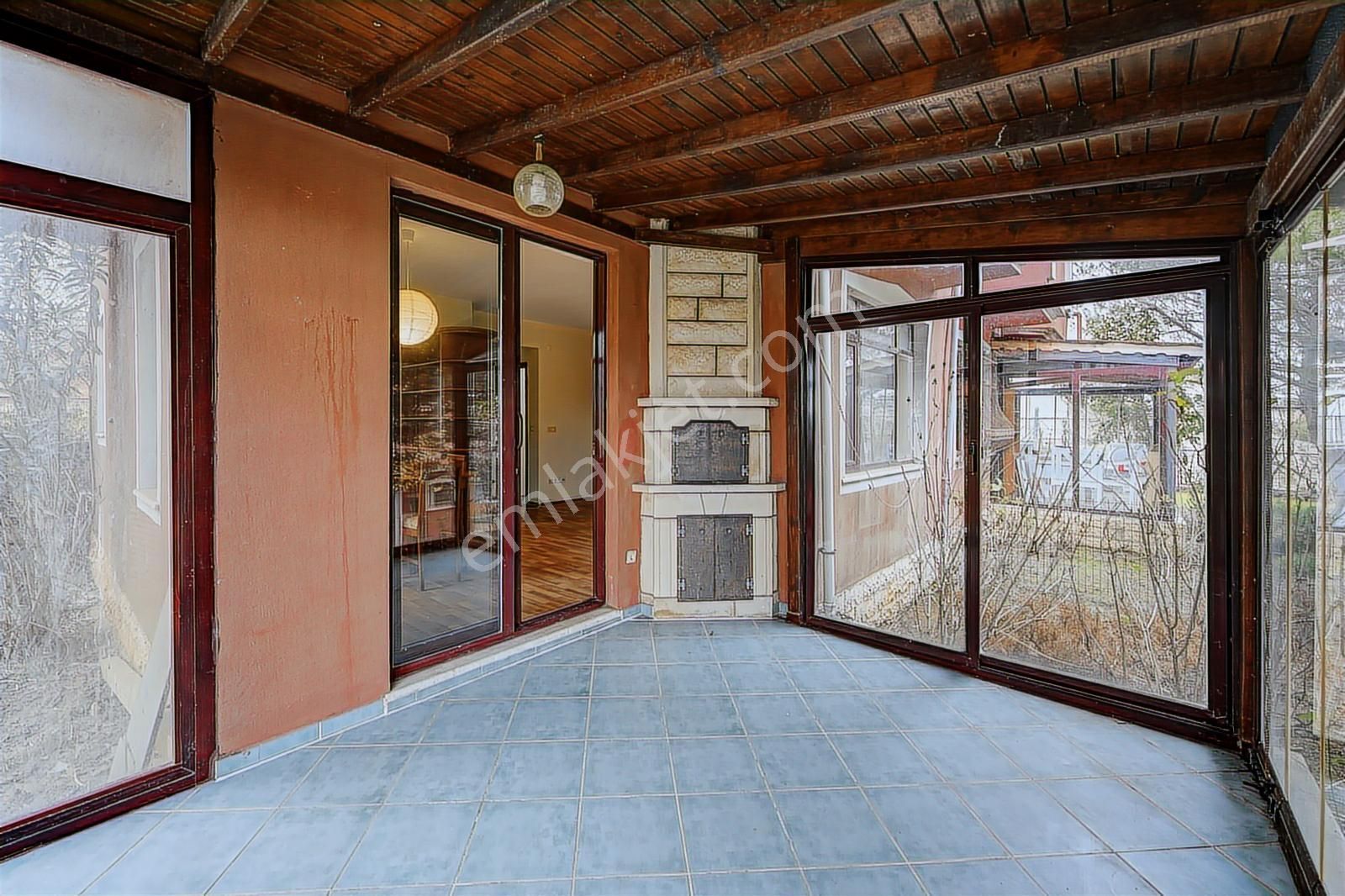 Remax Anka'dan Nazar Sitesinde Manzaralı Satılık Özel Villa - Görsel 5