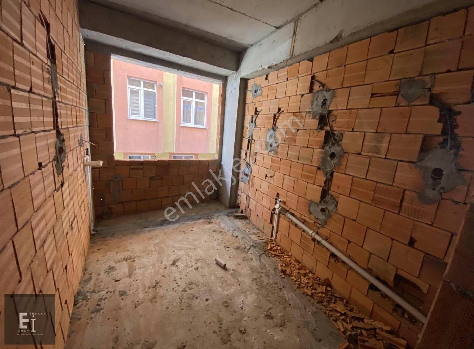 Eray Emlak'tan Satılık Yüksek Giriş 2+1 80m2 Daire - Görsel 2