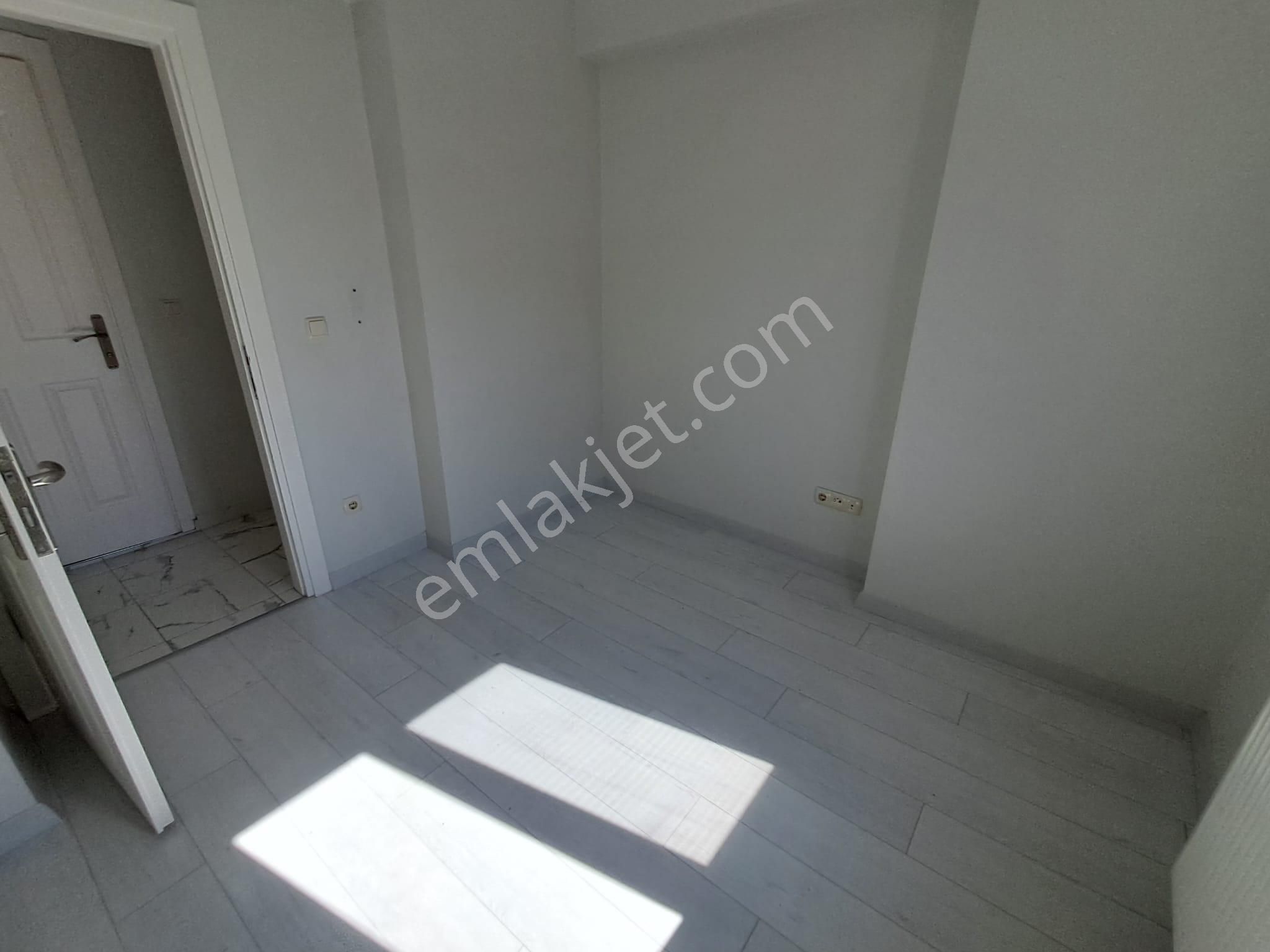 Ataşehir K.bakkalköy Gönül Sitesinde Masrafsız 110m2 3+1 Arakat - Görsel 14