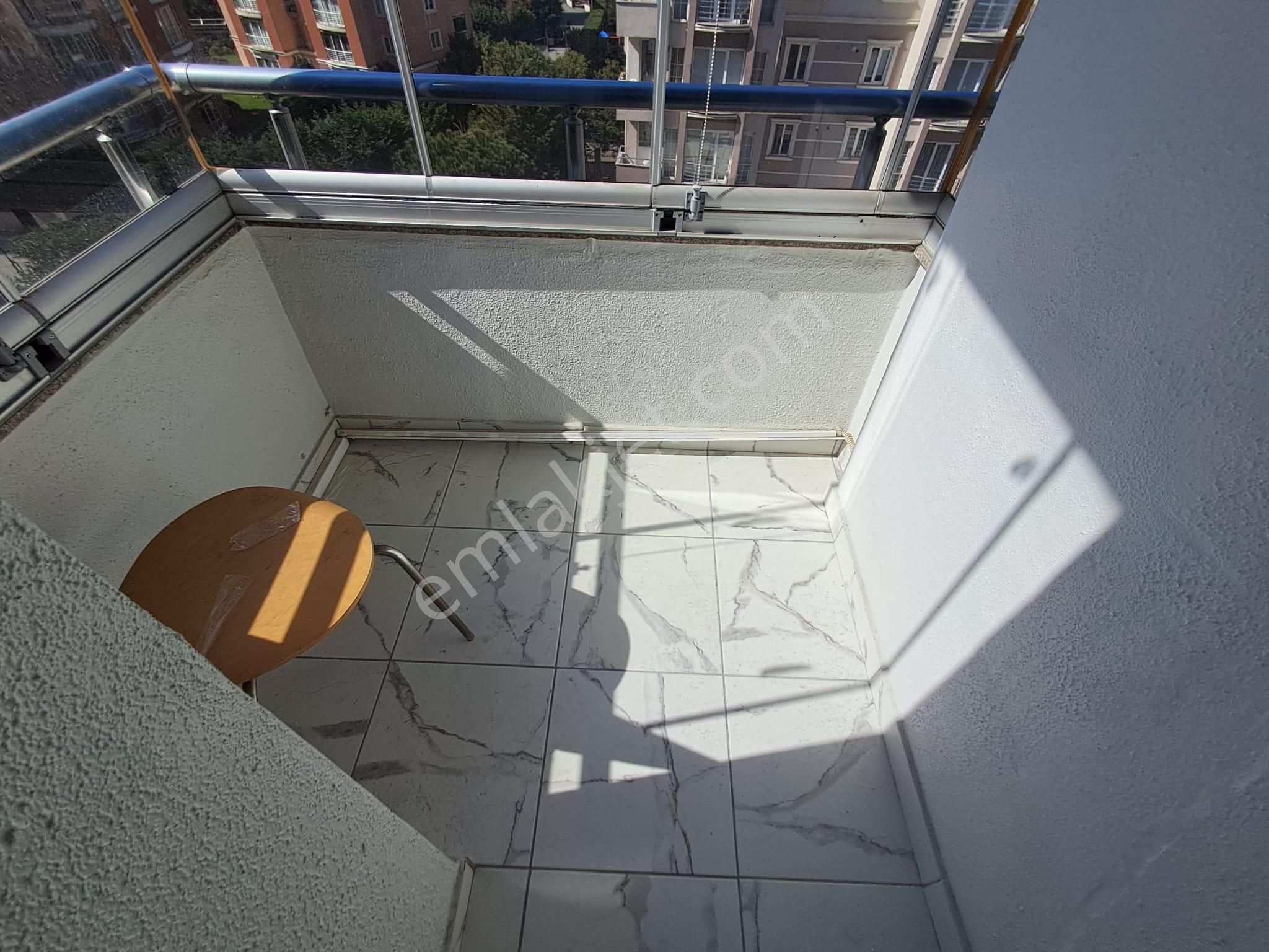 Ataşehir K.bakkalköy Gönül Sitesinde Masrafsız 110m2 3+1 Arakat - Görsel 5