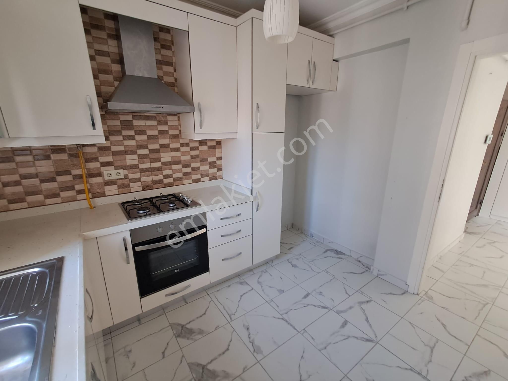 Ataşehir K.bakkalköy Gönül Sitesinde Masrafsız 110m2 3+1 Arakat - Görsel 12