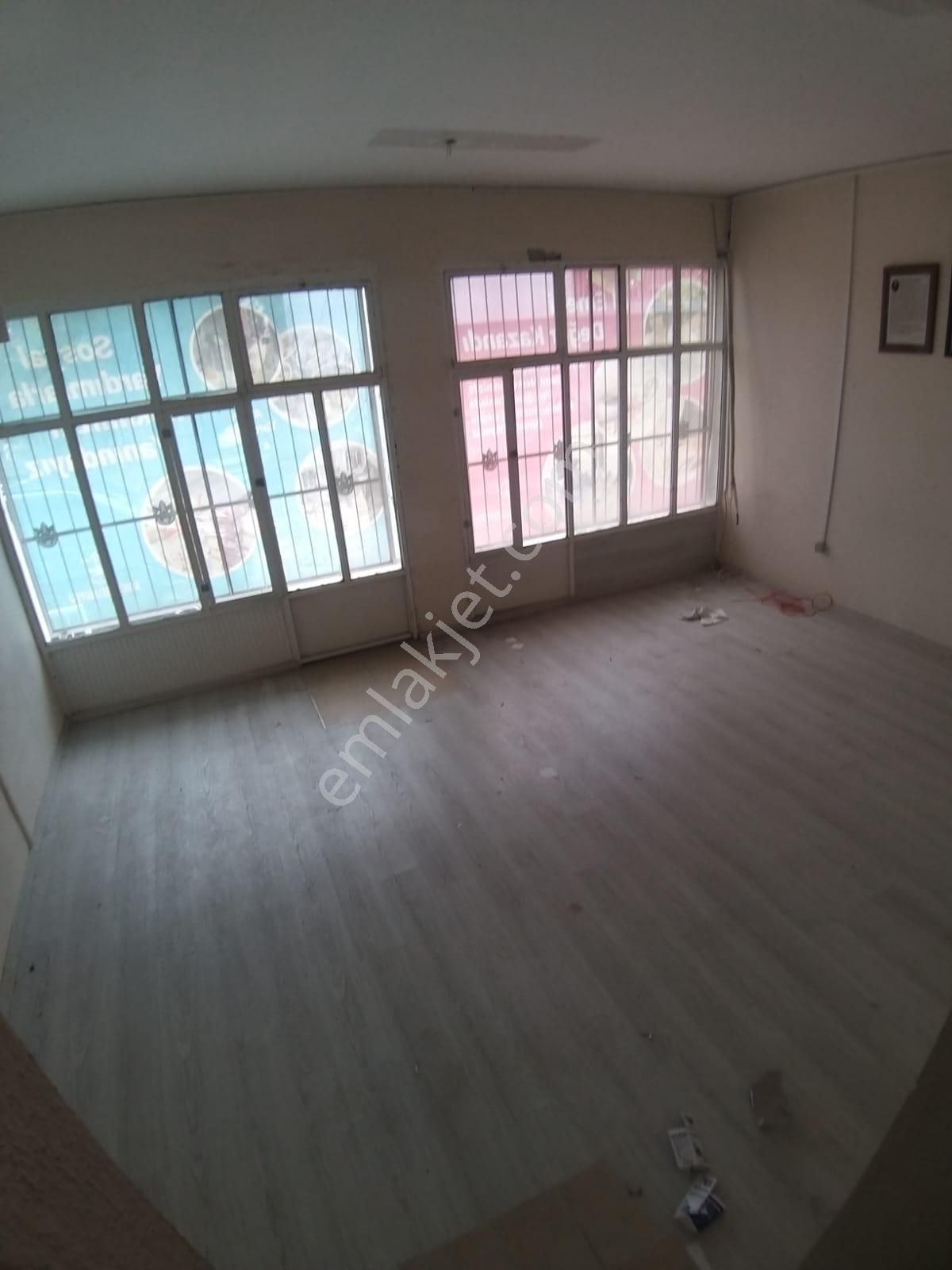 Buca Onat/tünelleri Girişi/okul Yanı//500m2kapalı Alanı Olanbina - Görsel 13