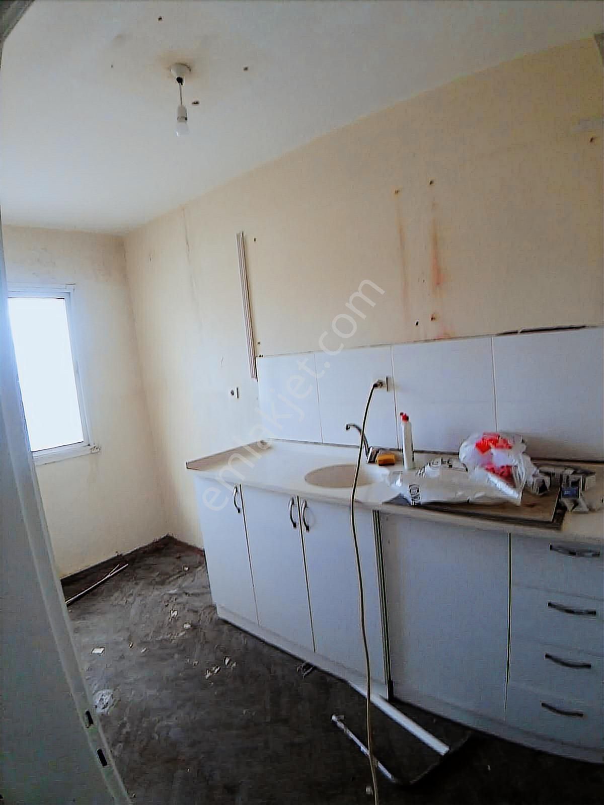 Buca Onat/tünelleri Girişi/okul Yanı//500m2kapalı Alanı Olanbina - Görsel 6