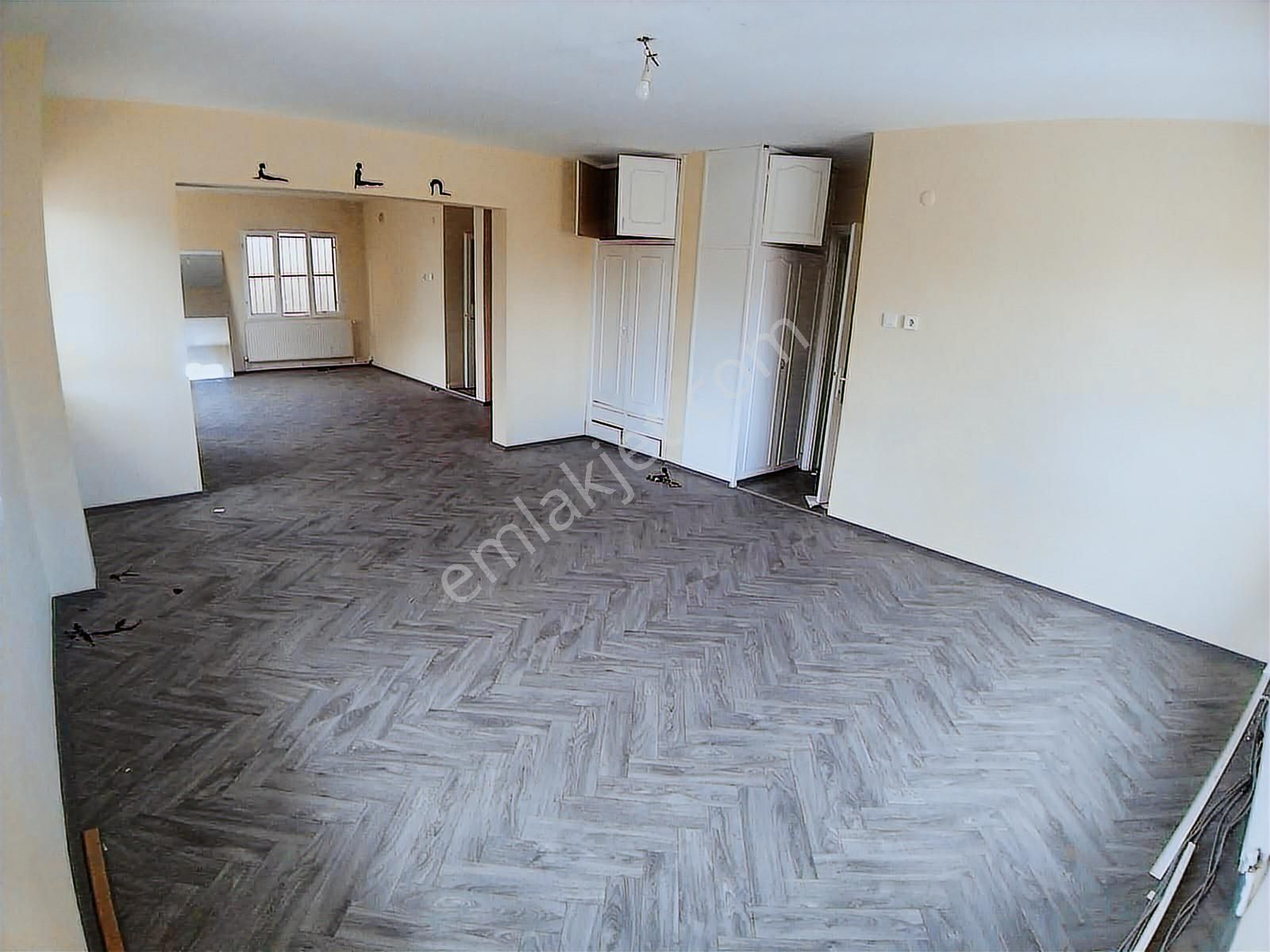 Buca Onat/tünelleri Girişi/okul Yanı//500m2kapalı Alanı Olanbina - Görsel 15