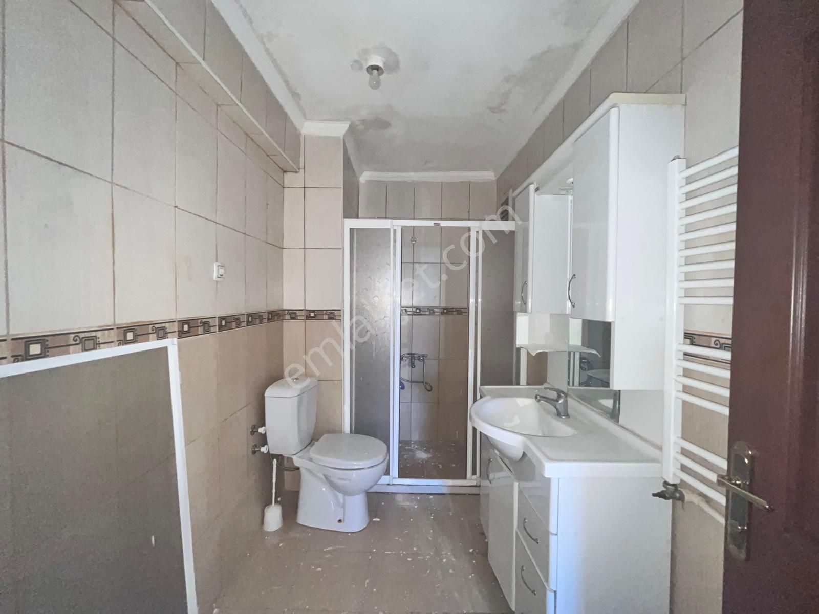 Koza Emlaktan Akşemsettin Mahalesinde Ara Katta Bağımsız Ön Cephe De 3+12 Satılık Daire - Görsel 33