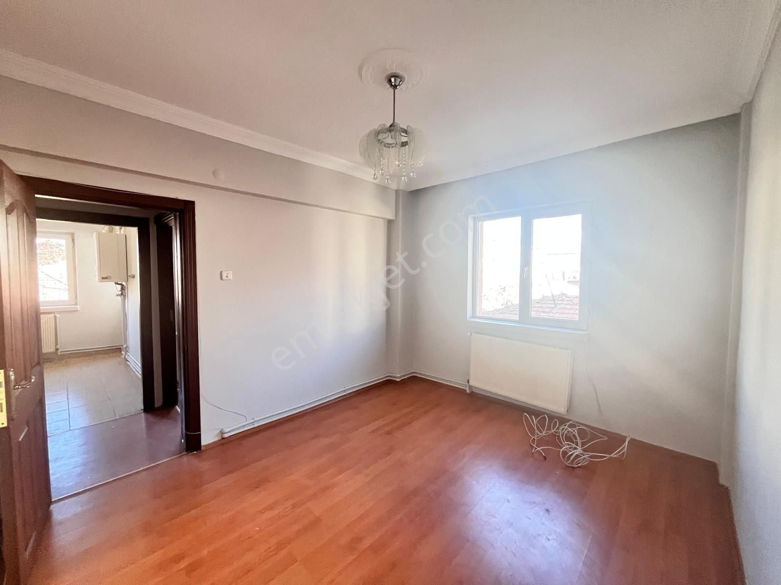 Koza Emlaktan Akşemsettin Mahalesinde Ara Katta Bağımsız Ön Cephe De 3+12 Satılık Daire - Görsel 26