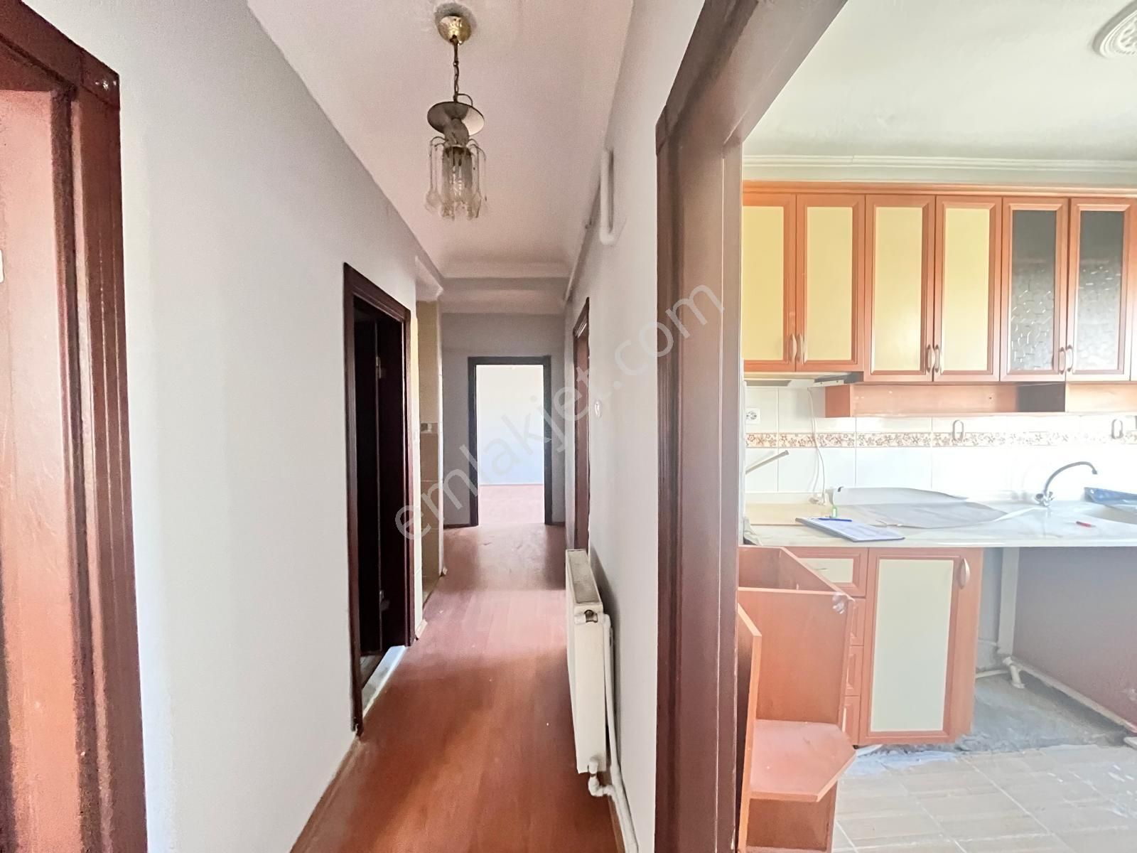 Koza Emlaktan Akşemsettin Mahalesinde Ara Katta Bağımsız Ön Cephe De 3+12 Satılık Daire - Görsel 29