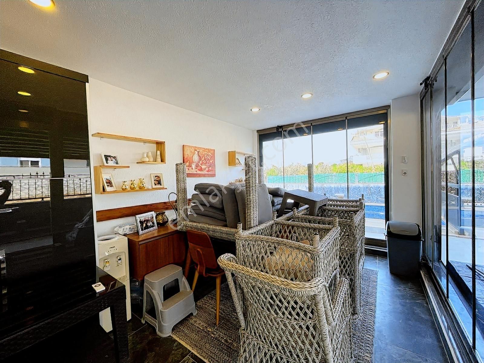 Akbüğün Kalbinde Ayrı Mutfak 4+1 Villa - Görsel 8