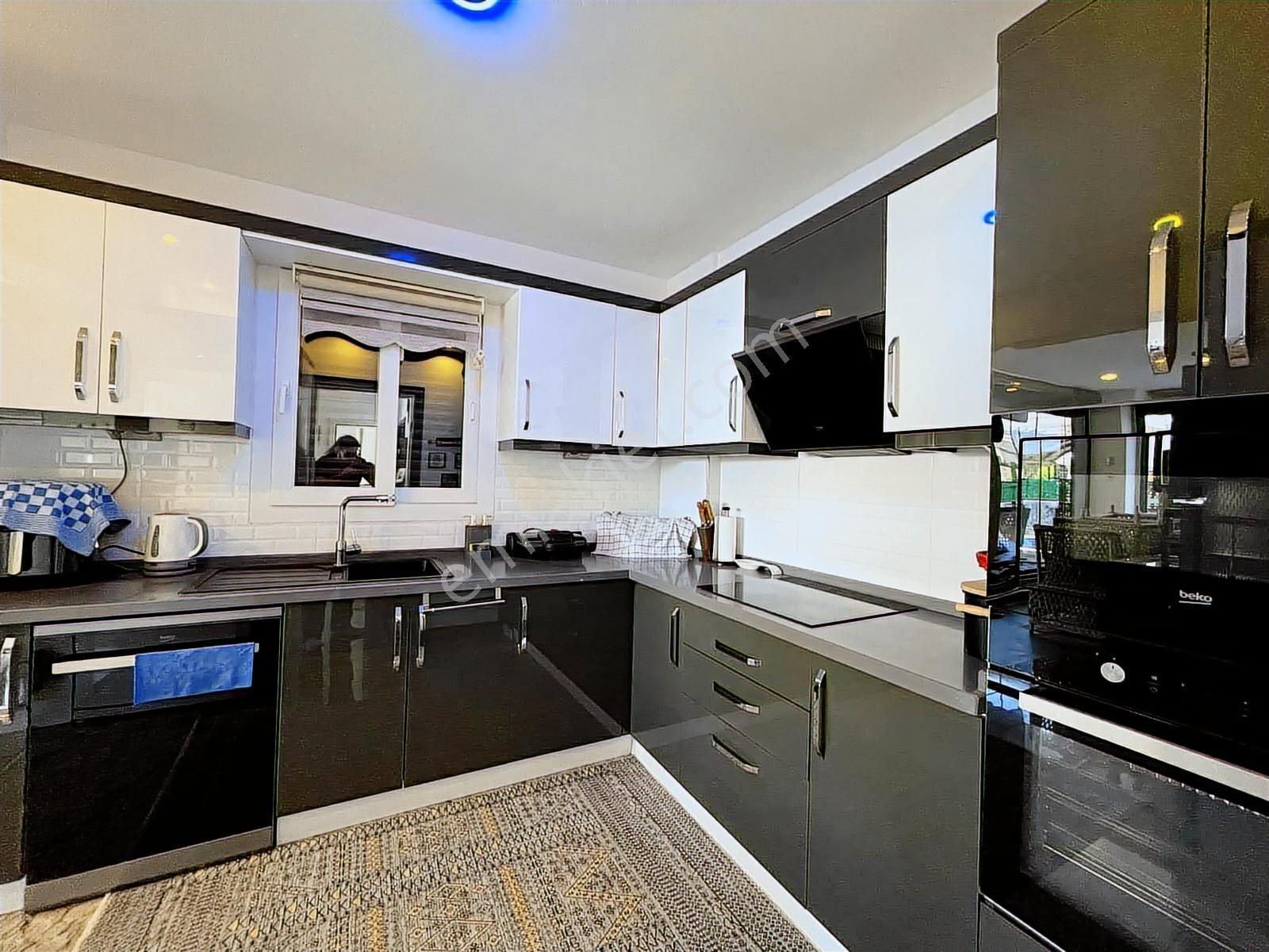 Akbüğün Kalbinde Ayrı Mutfak 4+1 Villa - Görsel 14