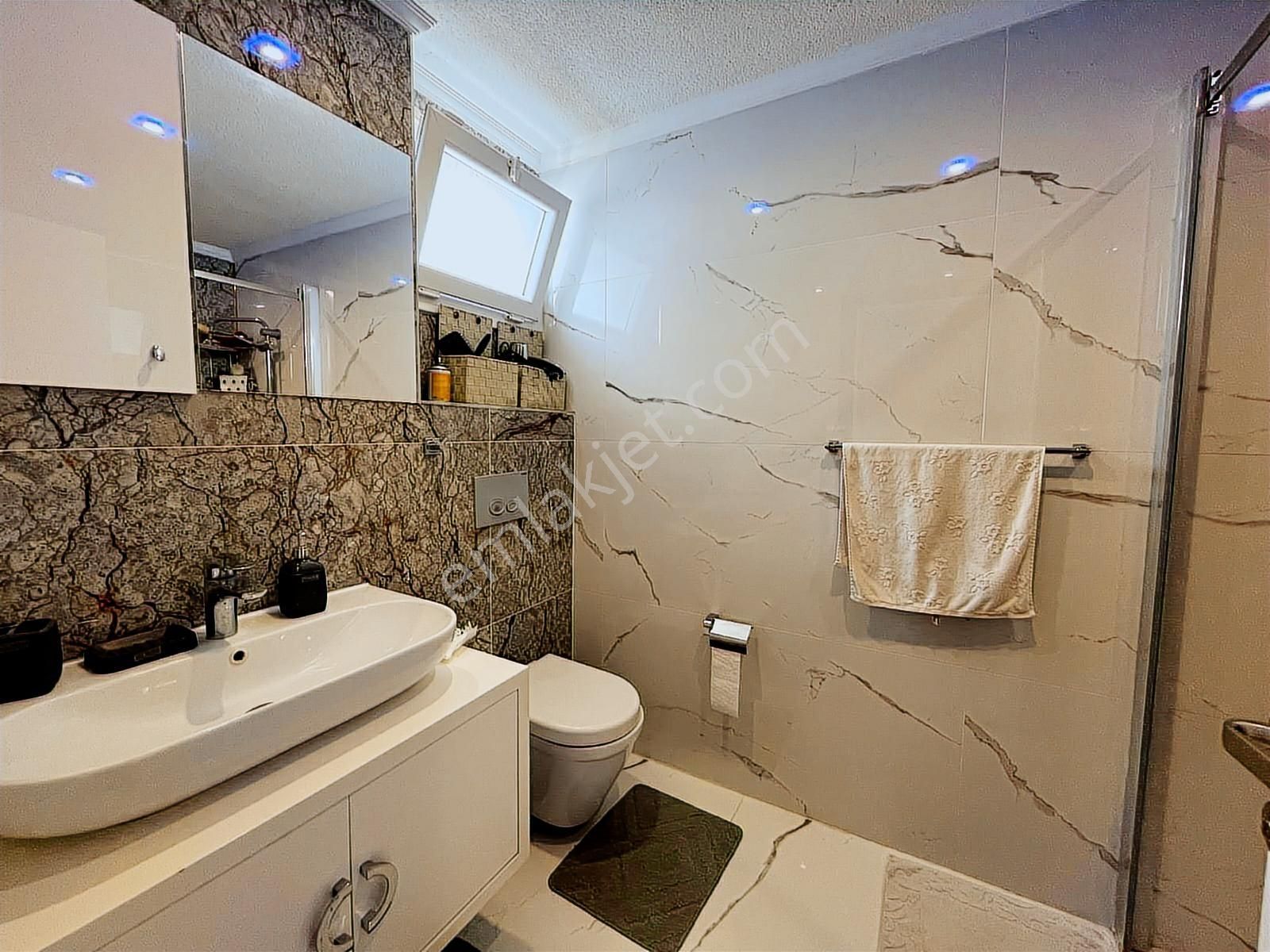 Akbüğün Kalbinde Ayrı Mutfak 4+1 Villa - Görsel 25