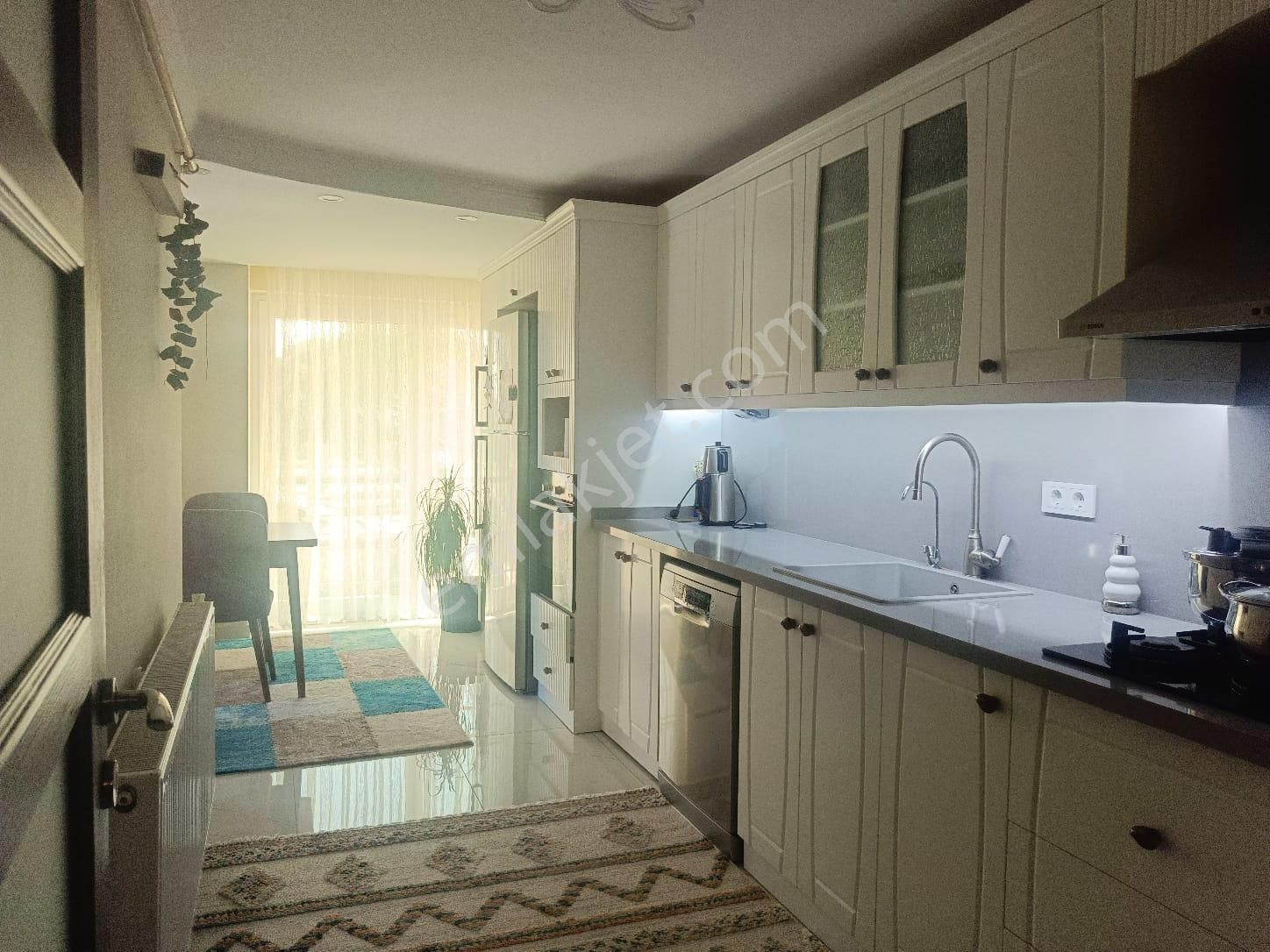 Acarlar Emlaktan Yıldıztepe Mahallesinde 3+1-130 M2 Doğalgazlı Satılık Daire - Görsel 4