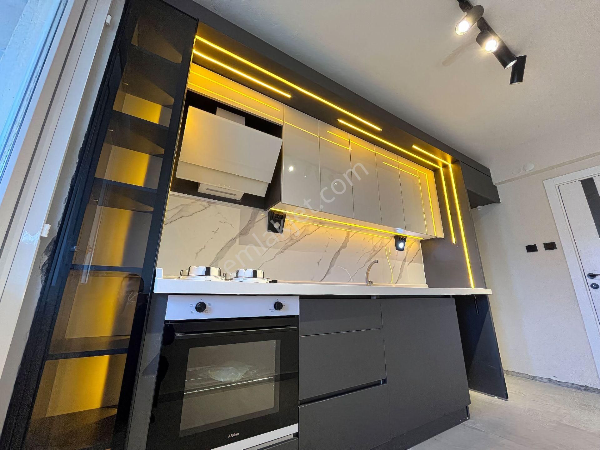 🛑🛑aktiften Akçay'da Satılık Kendinizi Özel Hissettirecek Ön Cephe Ferah 2+1daire