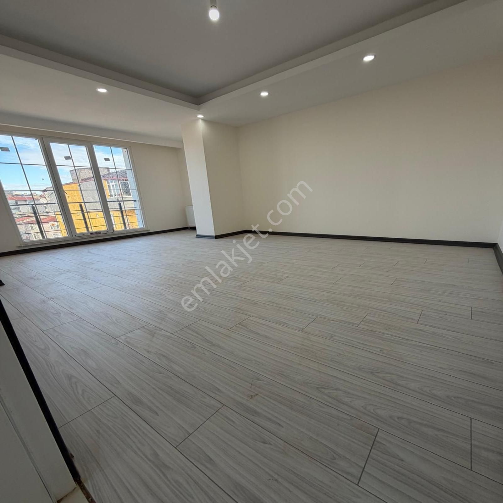 Çerkezköy Fevzipaşa Mahallesinde Satılık 2+1 Lüks C30 Beton