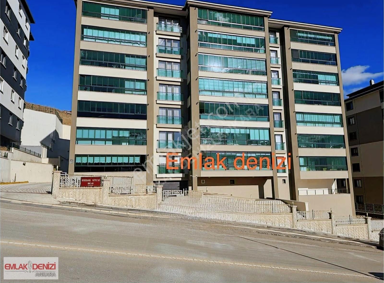 Gölbaşı Seğmenlerde Süper Lüks Sitede 3+1 Geniş Daire