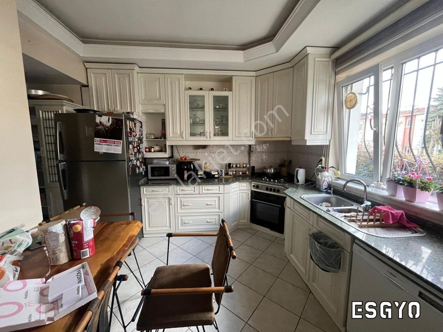 Esgyo'dan Batıkent Sağlıkkent Sitesinde 5+1 Satılık İkiz Villa - Görsel 4