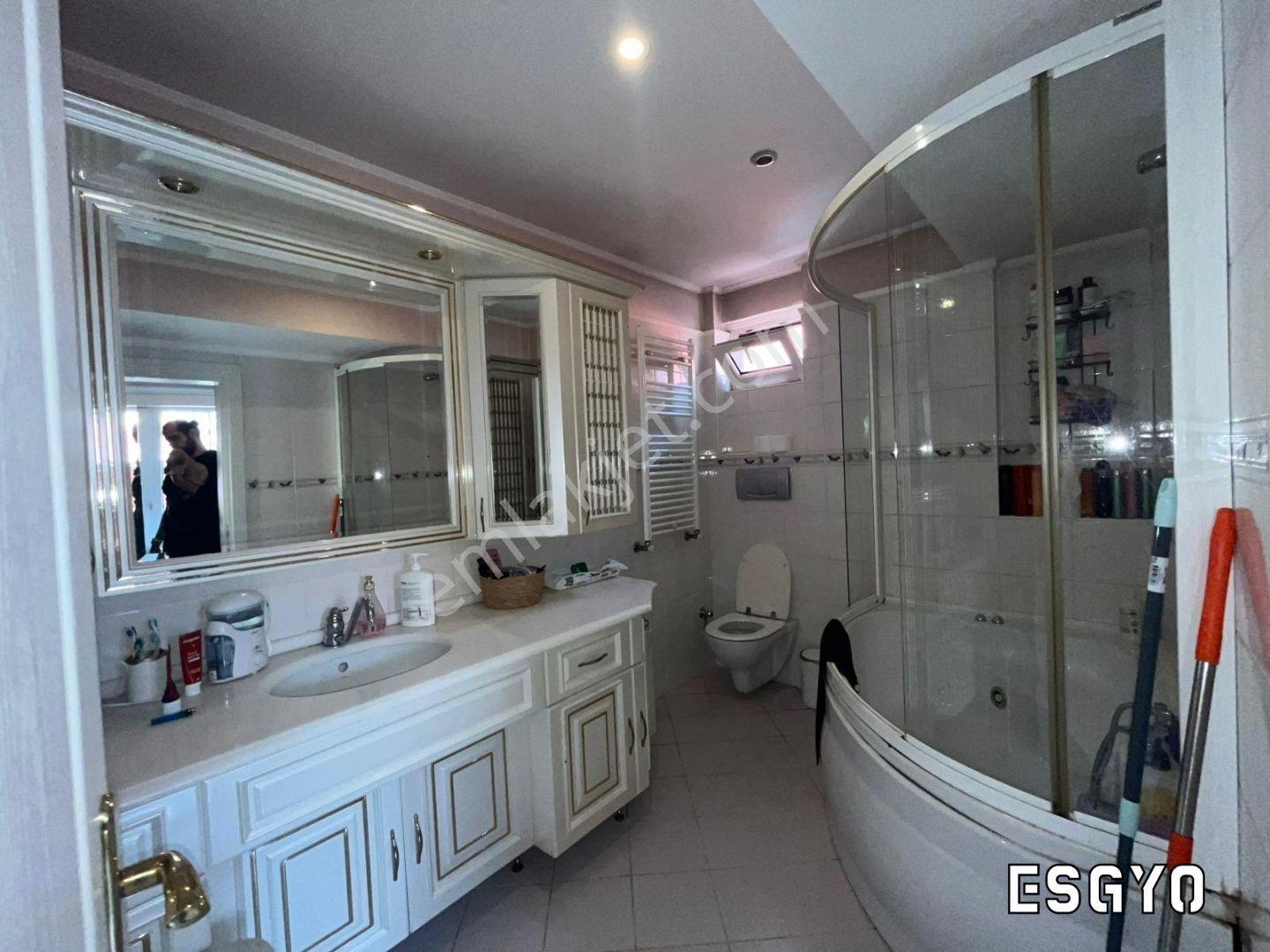 Esgyo'dan Batıkent Sağlıkkent Sitesinde 5+1 Satılık İkiz Villa - Görsel 16