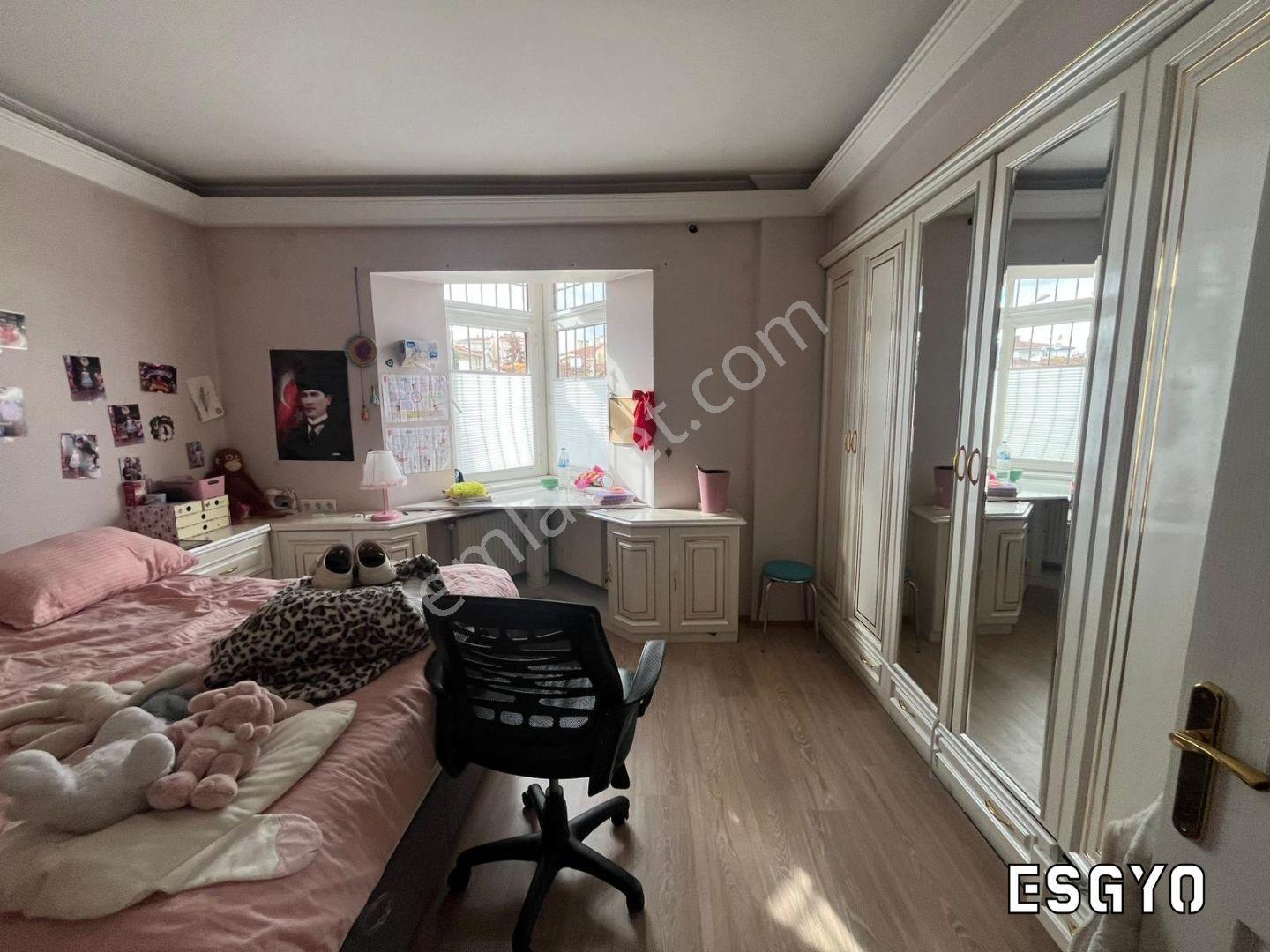 Esgyo'dan Batıkent Sağlıkkent Sitesinde 5+1 Satılık İkiz Villa - Görsel 20