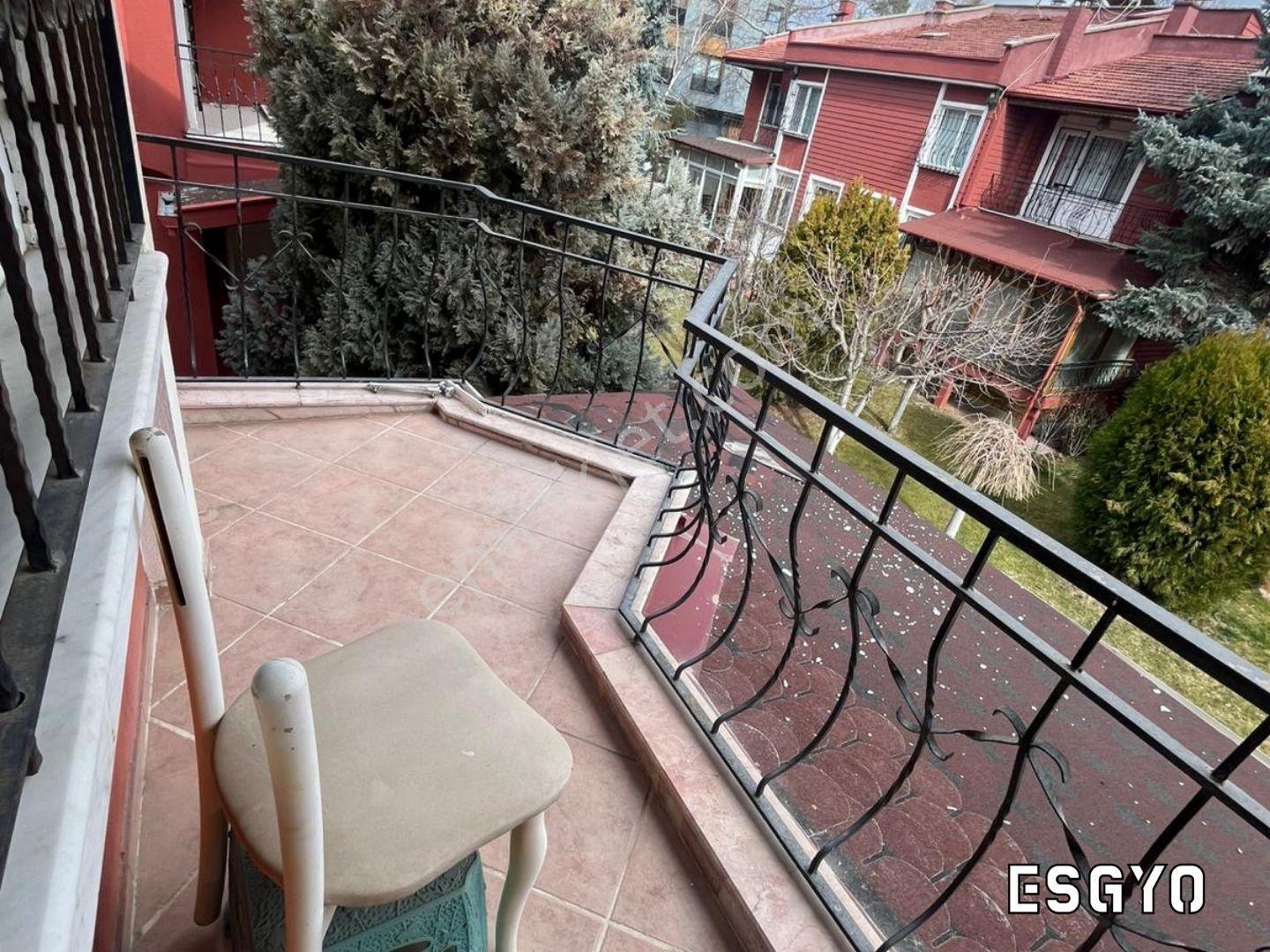 Esgyo'dan Batıkent Sağlıkkent Sitesinde 5+1 Satılık İkiz Villa - Görsel 15
