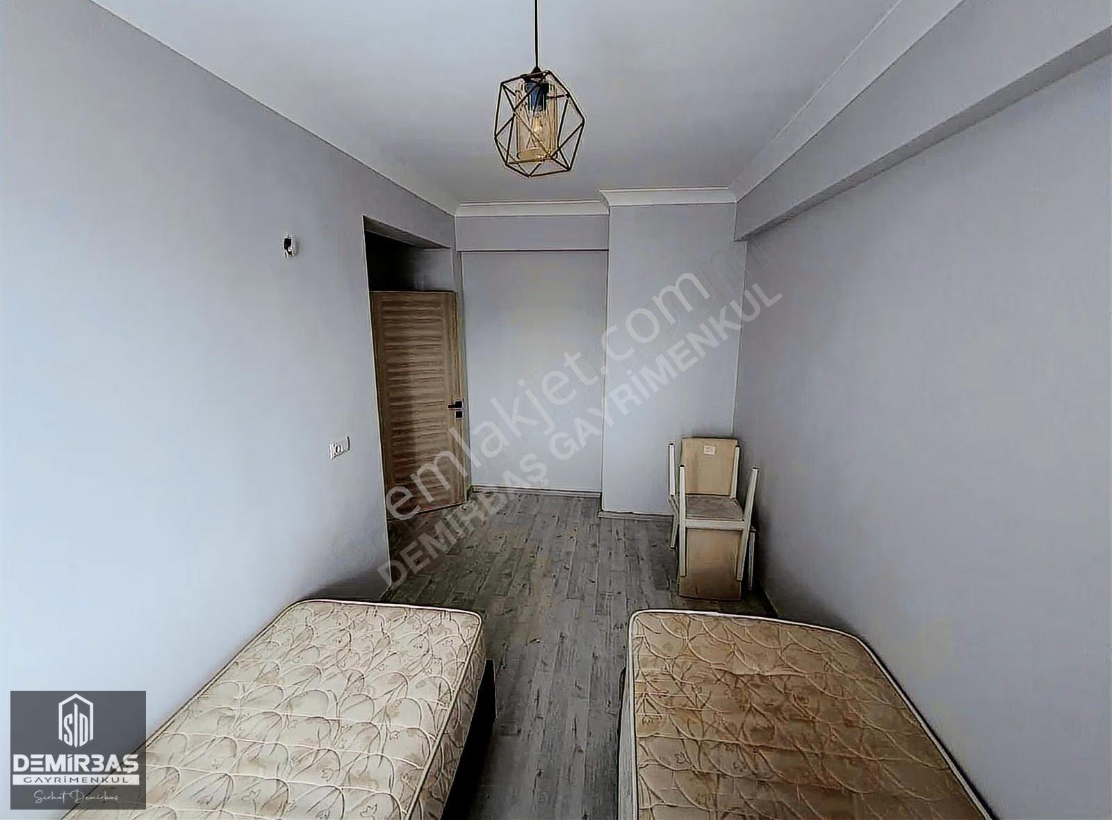 Demirbaş Gayrimenkulden Üni.böl. Satılık Eşyalı 1+1 Daire - Görsel 13