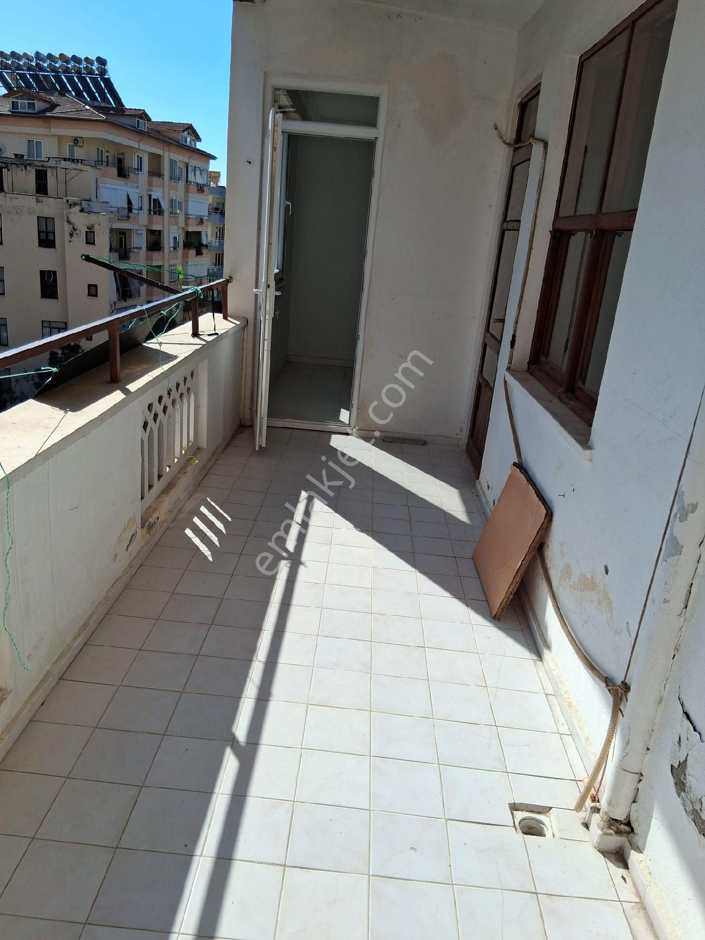 Güllerpinari Mah 3+1 Ara Kat 160m² - Görsel 9