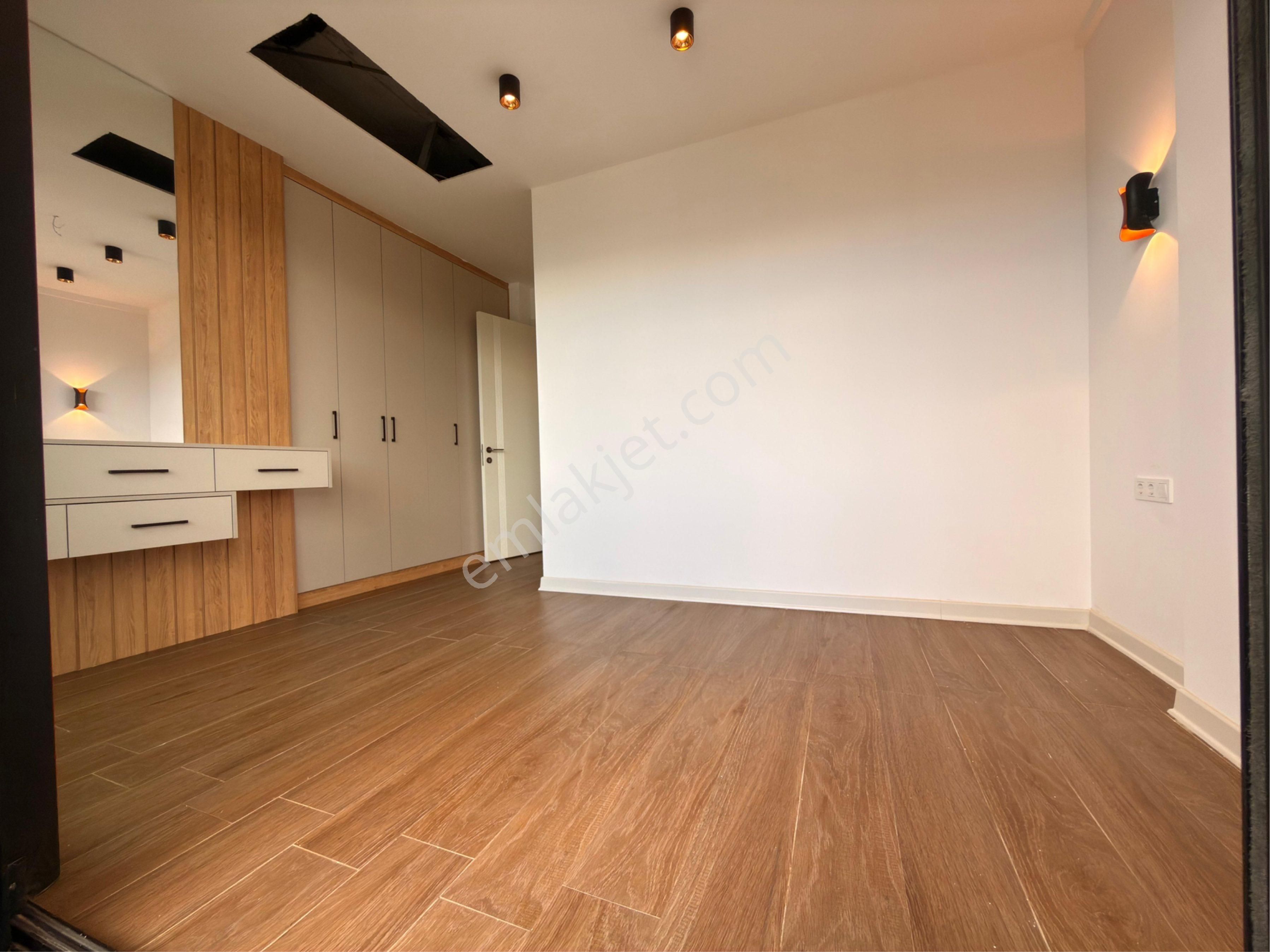 Kuşadası Davutlar'da Acil Satılık 3+1 Akıllı Özel Havuzlu Villa - Görsel 17