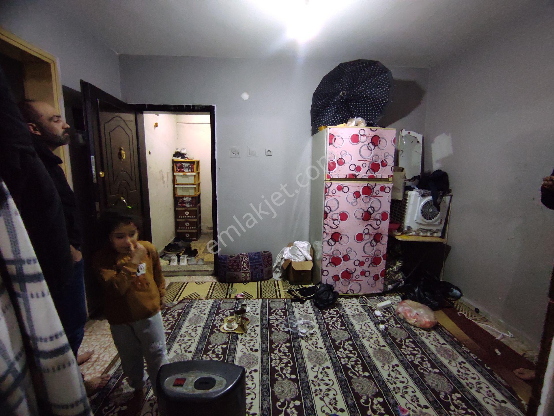 Karabağlar Mah.4 Katlı Binada 3 Adet 2+1 - 2 Adet 1+0 Ve Dükkan - Görsel 33