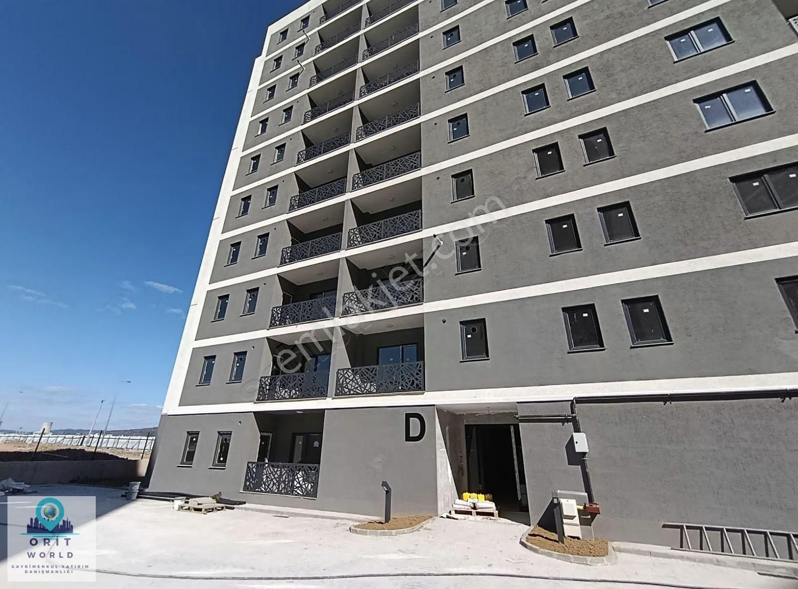 Prestij Yeni Hayat Sitesi Kiralık 3+1 Orta Tip Daire