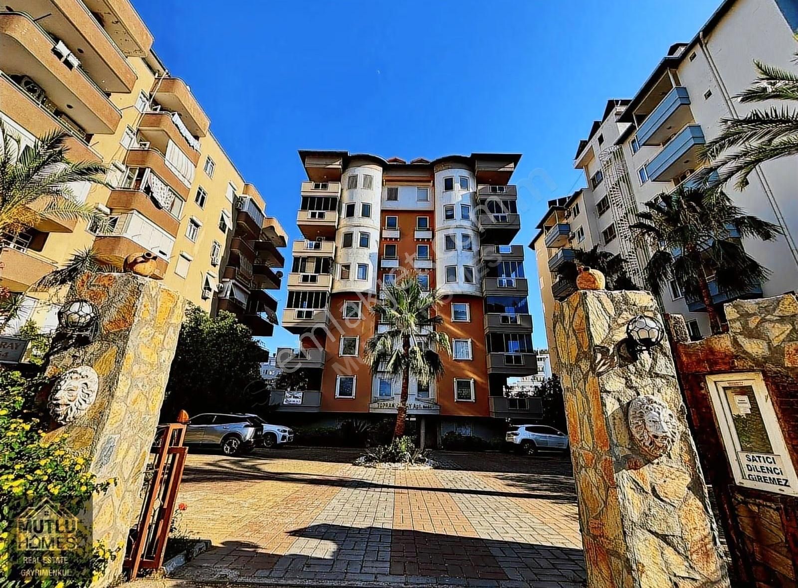 Alanya Kızlarpınarı Topraksaray Sitesi Eşyalı Satılık 3+2 Dublex - Görsel 8