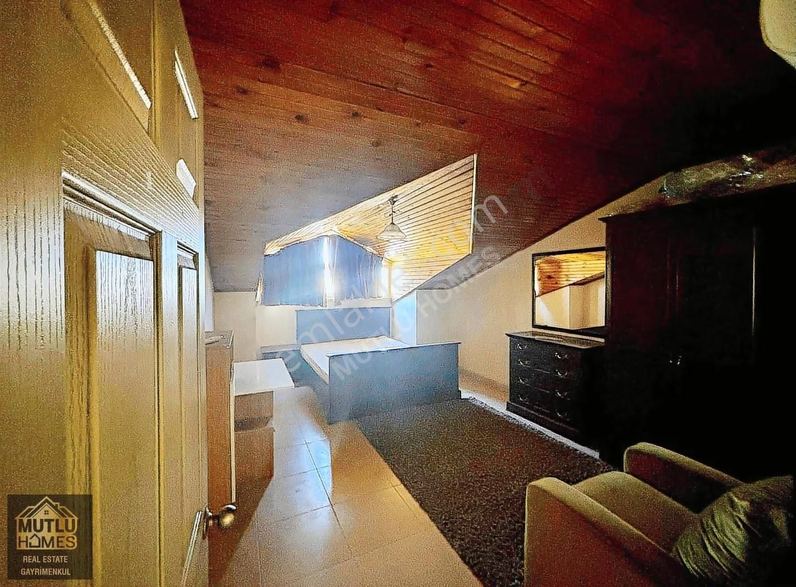 Alanya Kızlarpınarı Topraksaray Sitesi Eşyalı Satılık 3+2 Dublex - Görsel 14