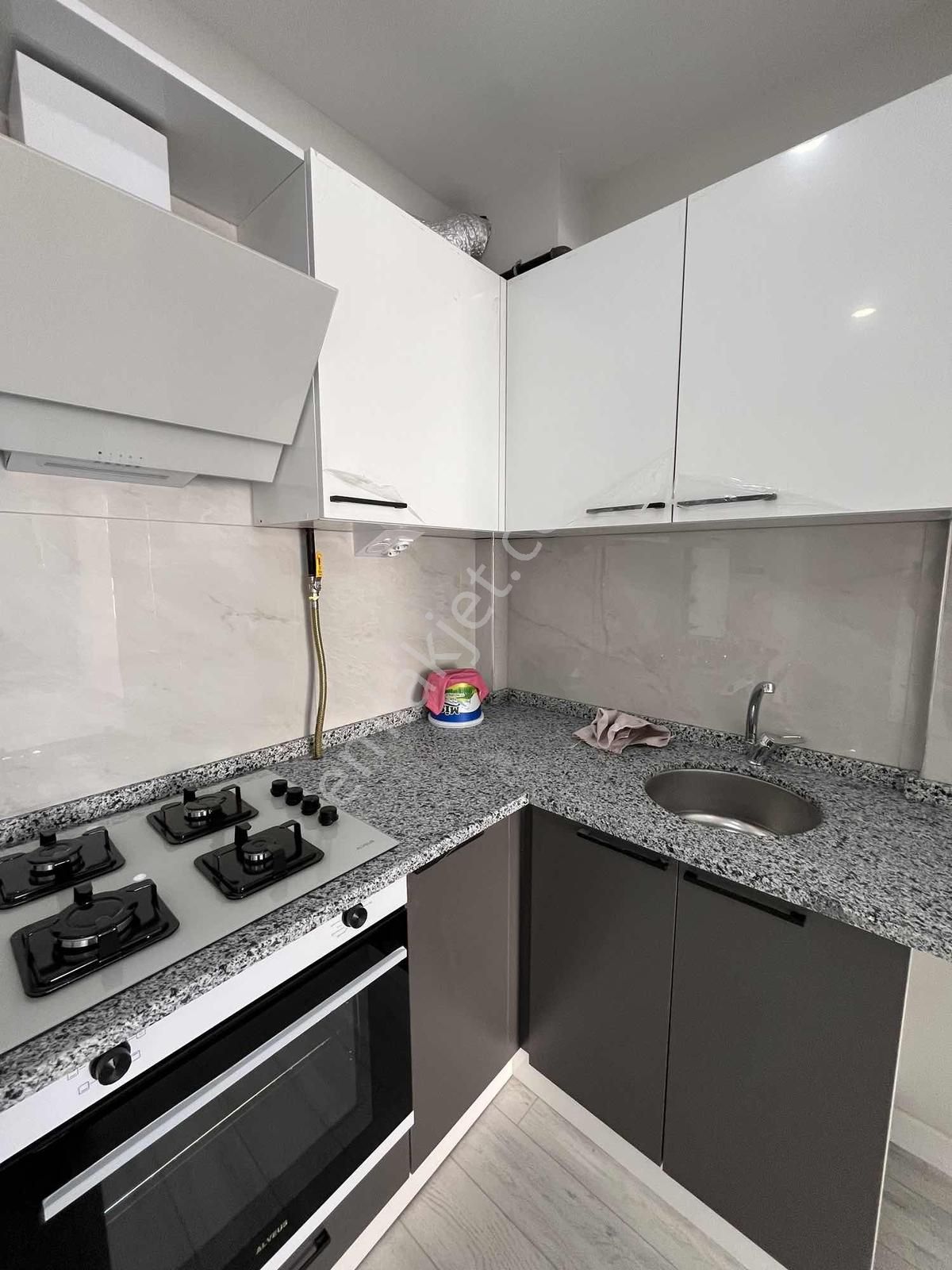 Anadolu Üniv. Yürüme Mesafesi Yaylapınar Cad.1+1 Sıfır Daire - Görsel 15