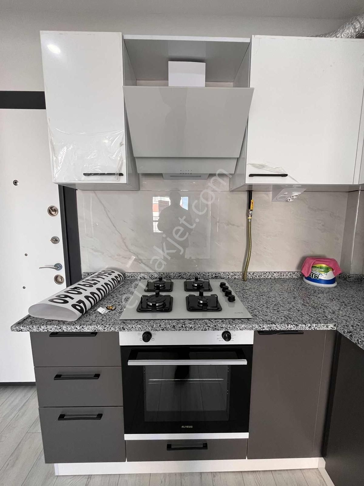 Anadolu Üniv. Yürüme Mesafesi Yaylapınar Cad.1+1 Sıfır Daire - Görsel 25