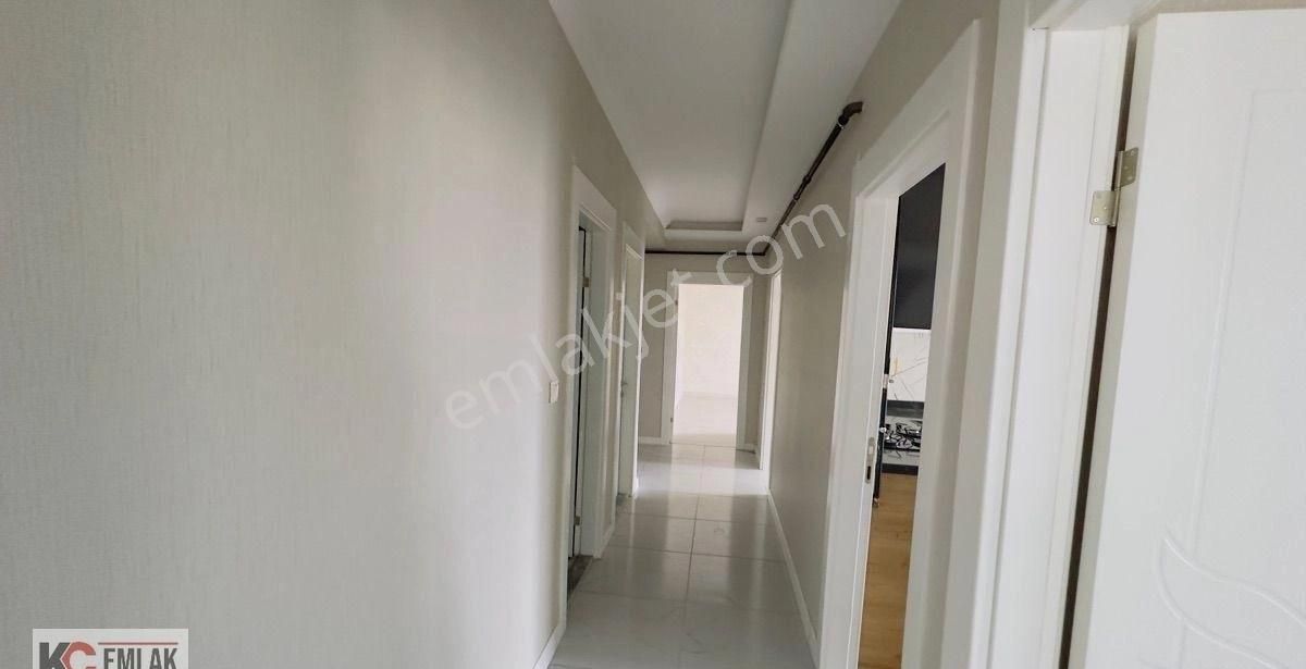 Kc Emlaktan Park Çepheli Ara Kat Kiralık 3+1 Fırsat Dairesi - Görsel 19