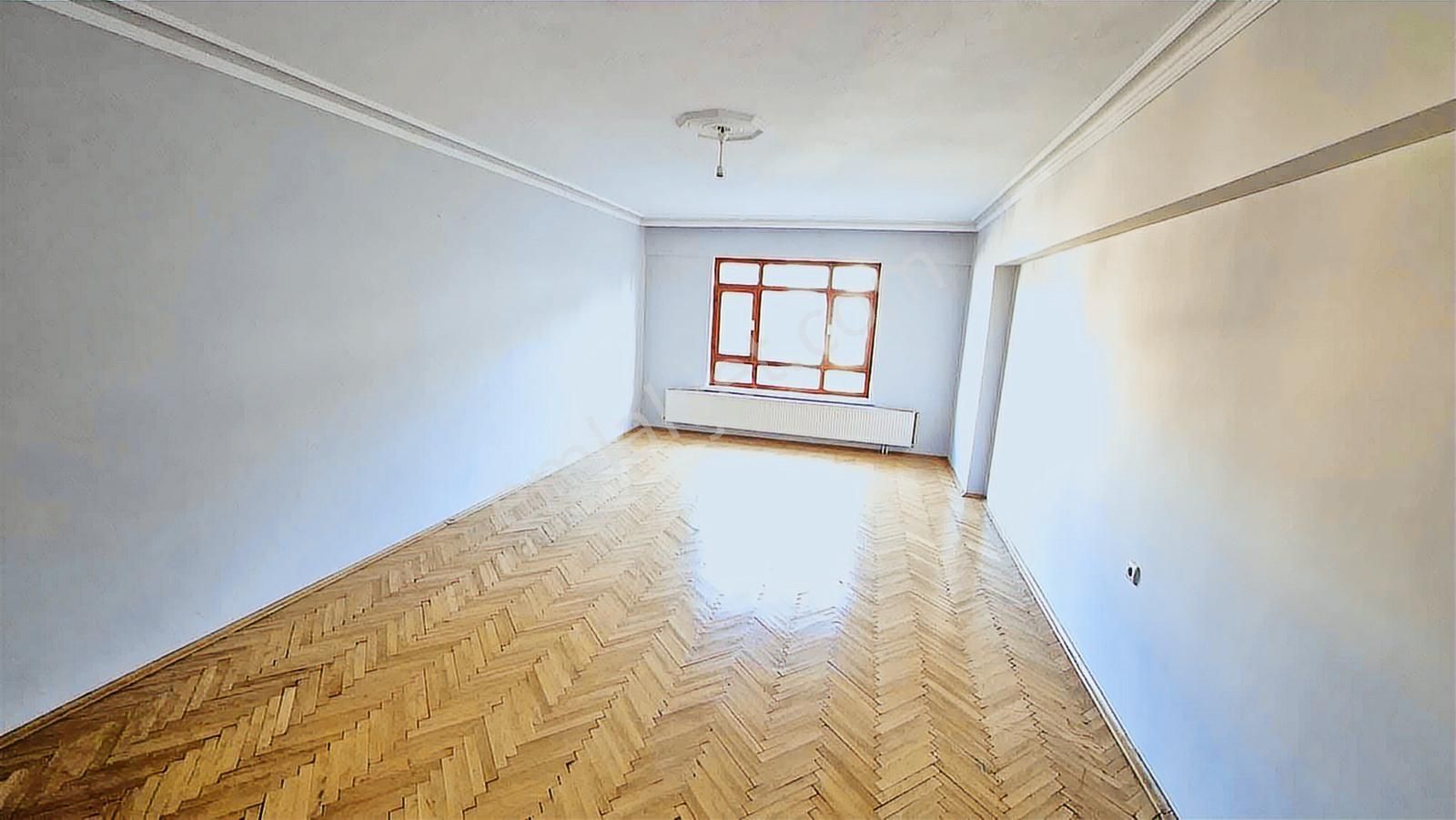 Kent'ten Abidin Paşada Full Yapılı 2. Katta 3+1 Kiralık Daire