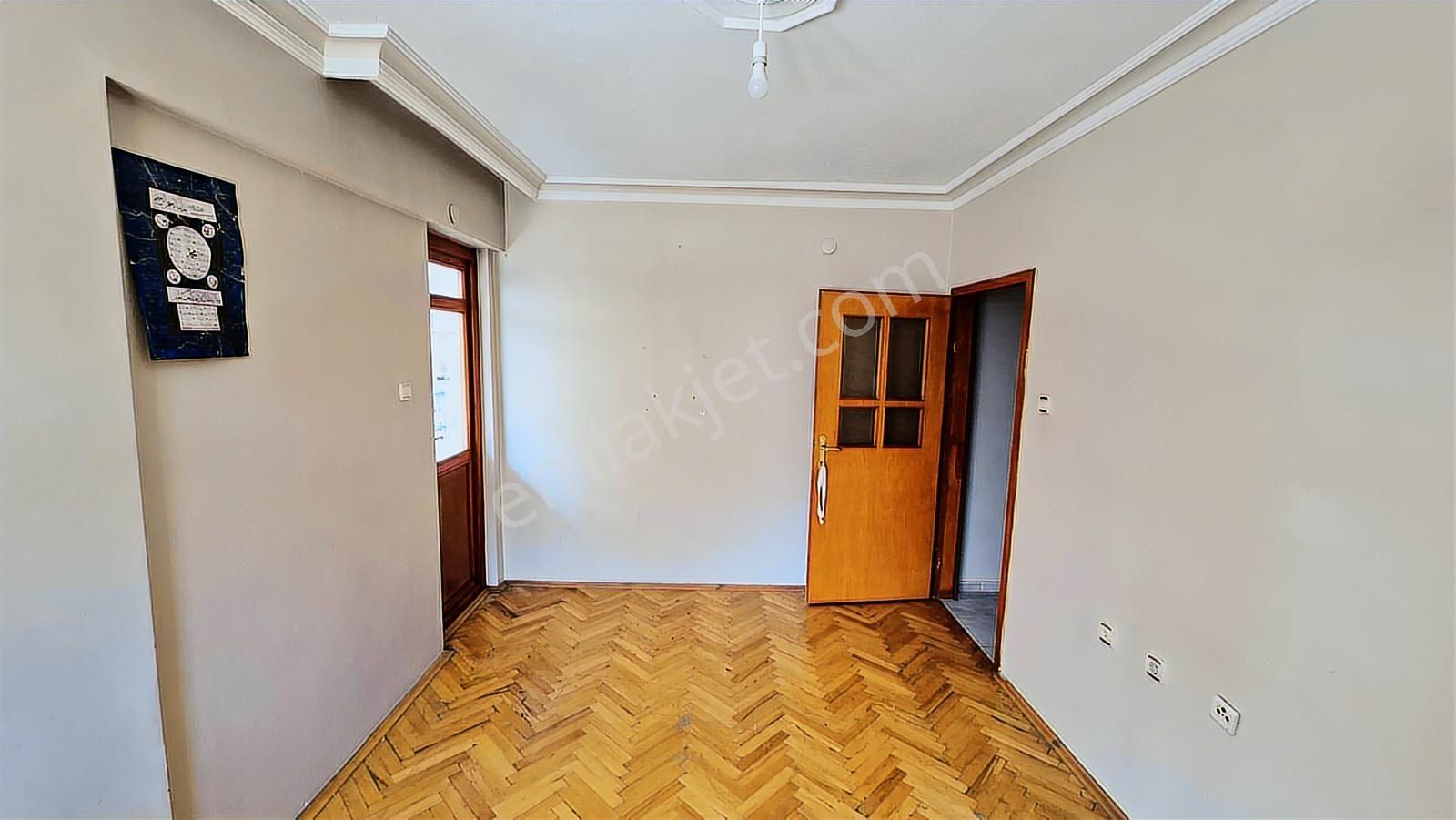 Kent'ten Abidin Paşada Full Yapılı 2. Katta 3+1 Kiralık Daire - Görsel 3