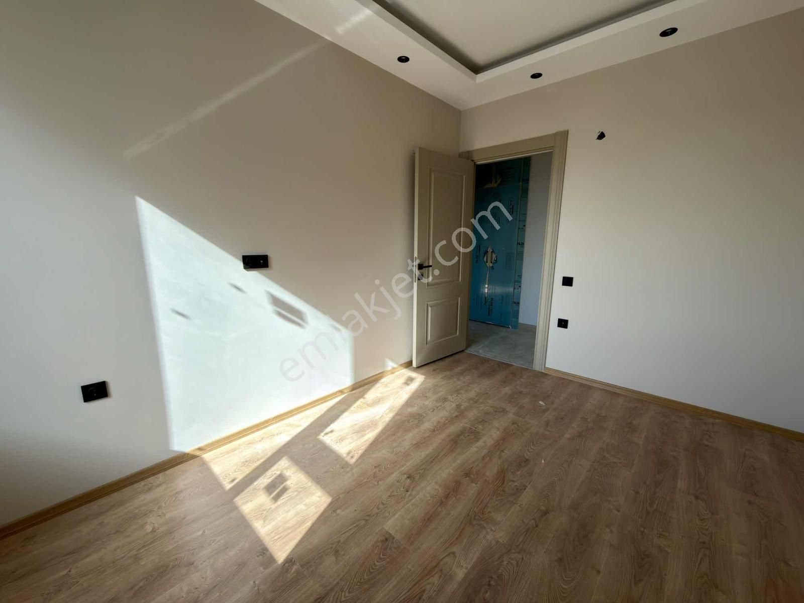 Site İçerisinde Kapalı Otoparklı Deniz Manzaralı Sıfır 3+1 - Görsel 23