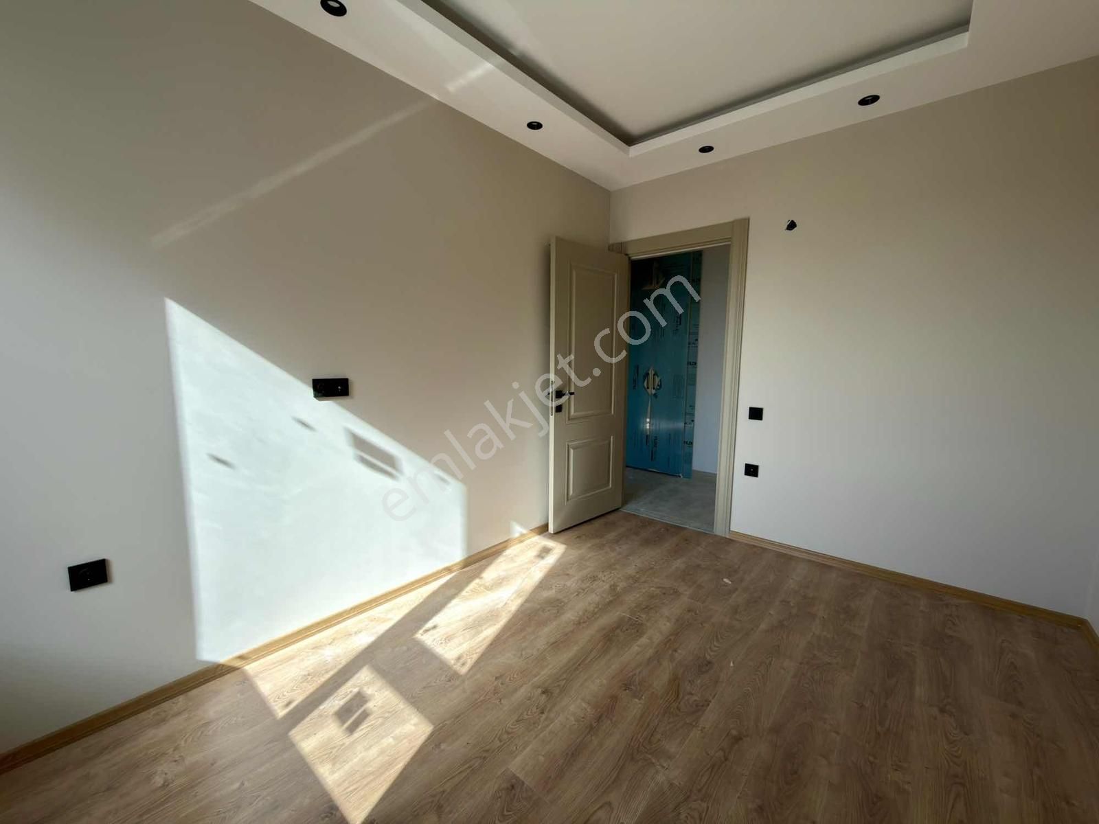 Site İçerisinde Kapalı Otoparklı Deniz Manzaralı Sıfır 3+1 - Görsel 7