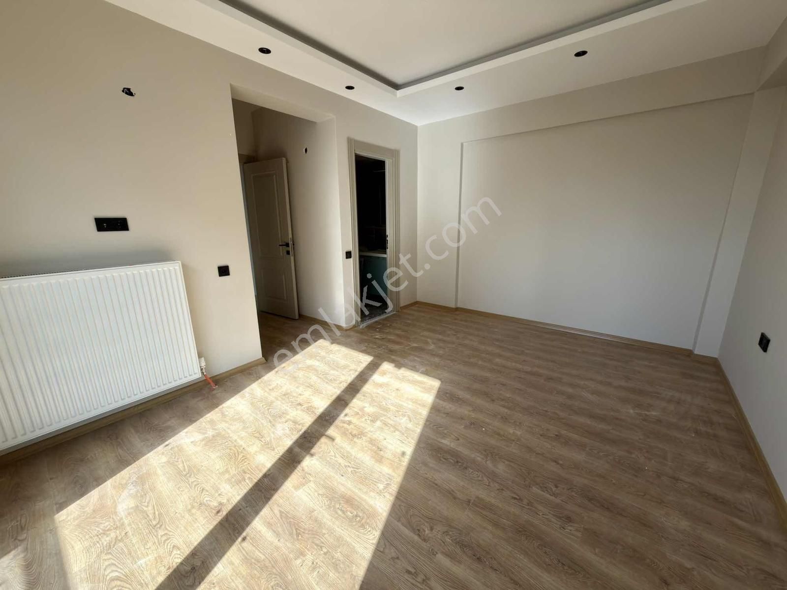 Site İçerisinde Kapalı Otoparklı Deniz Manzaralı Sıfır 3+1 - Görsel 2