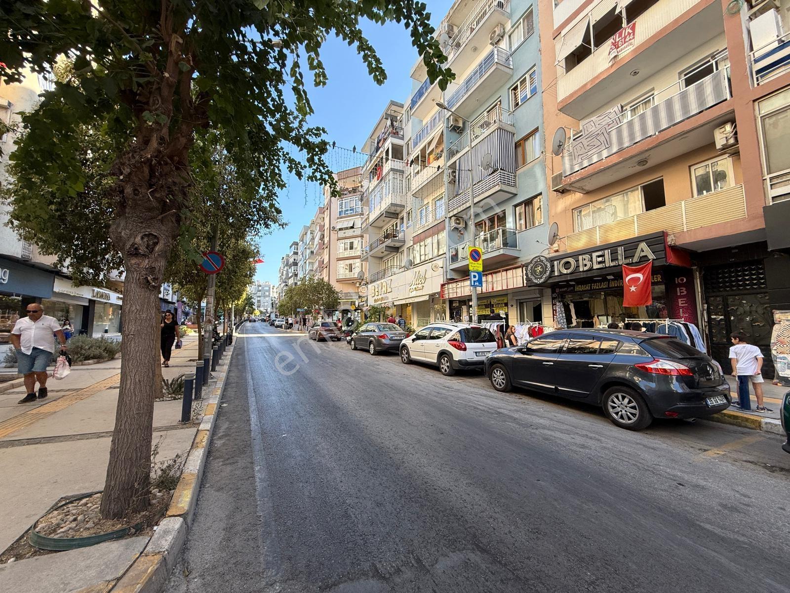Balçova Ata Caddesi 148 M² Satılık Dükkan İşlek Konum - Görsel 16