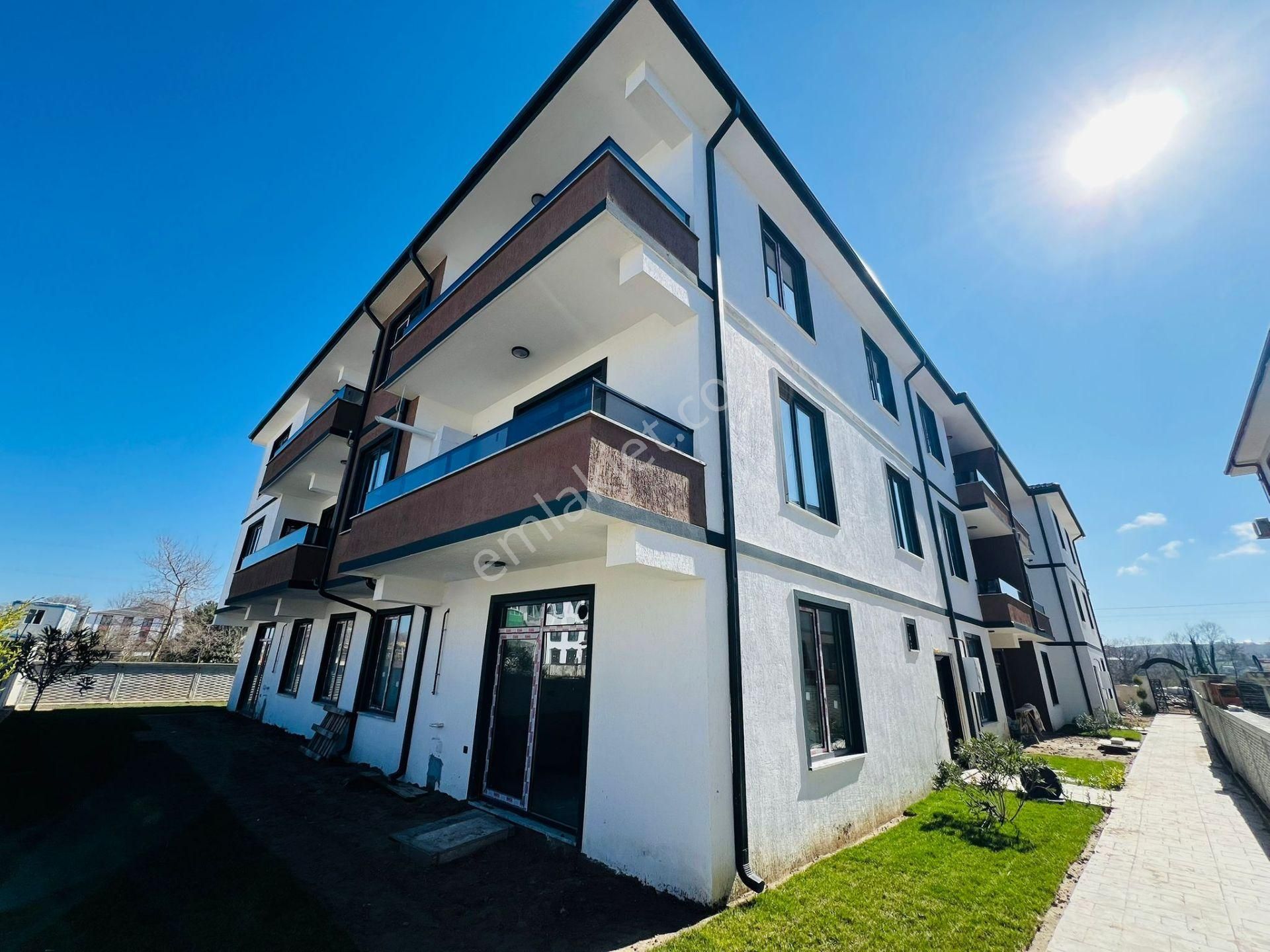 Karasu Çiğdem Emlaktan... Merkezde Sıfır 2+1 Kiralık Daire... - Görsel 4